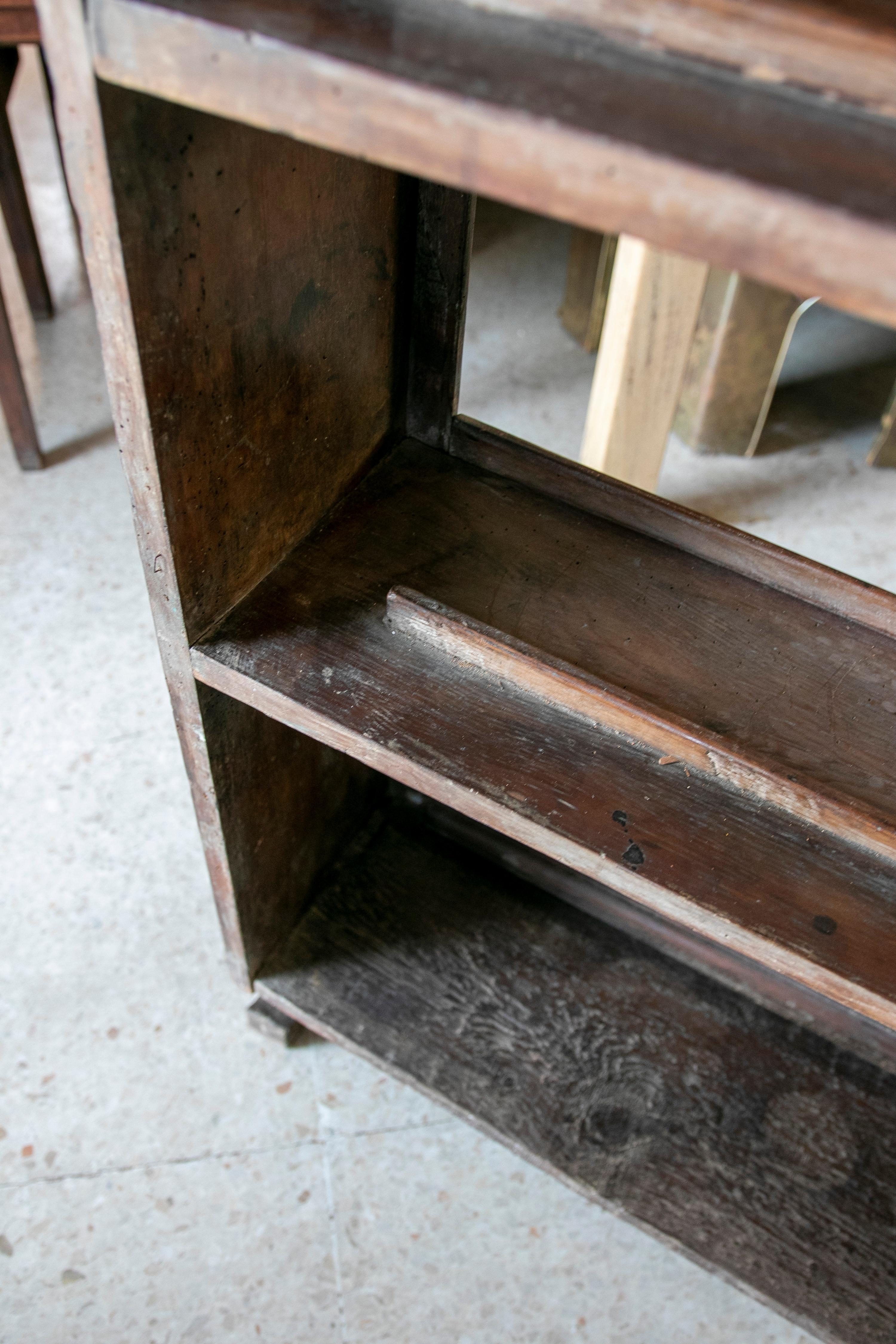 Spanisches Rustikales Rustikales Küchenregal aus Holz 13