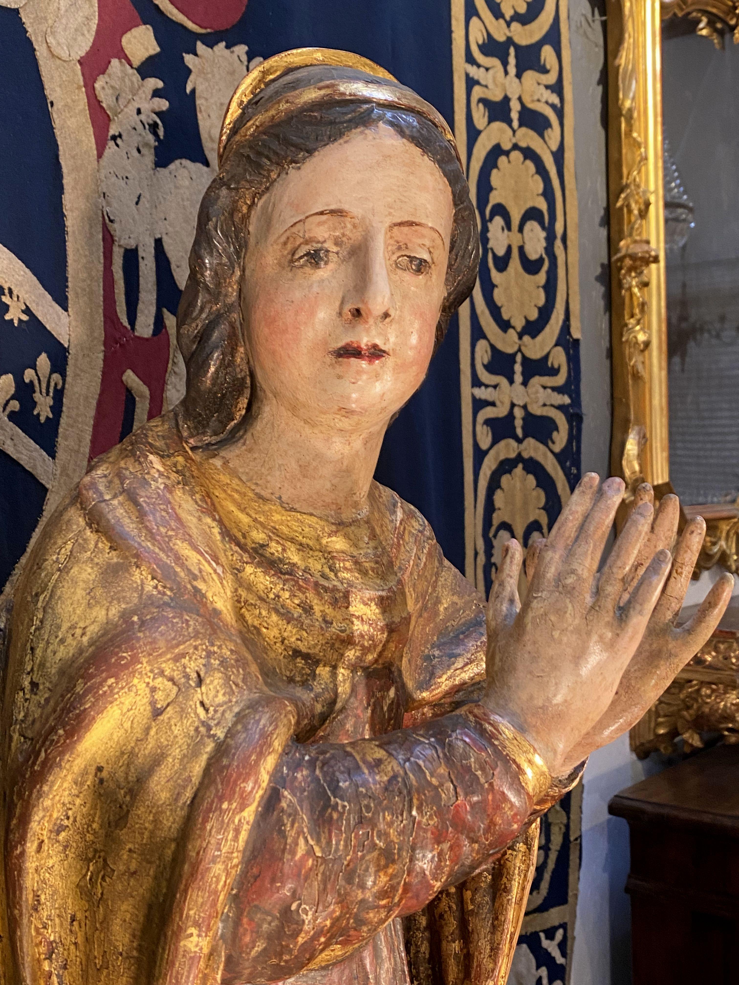Geschnitzte spanische Skulptur der Heiligen Margaret und des mittelalterlichen Drachens aus dem späten 17. Jahrhundert im Angebot 2