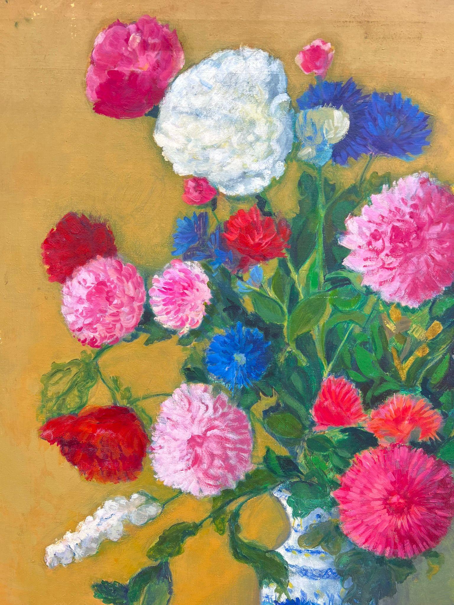 Riesiges Stillleben des 20. Jahrhunderts Helle bunte Blumen in blau-weißer Vase (Moderne), Painting, von Spanish School