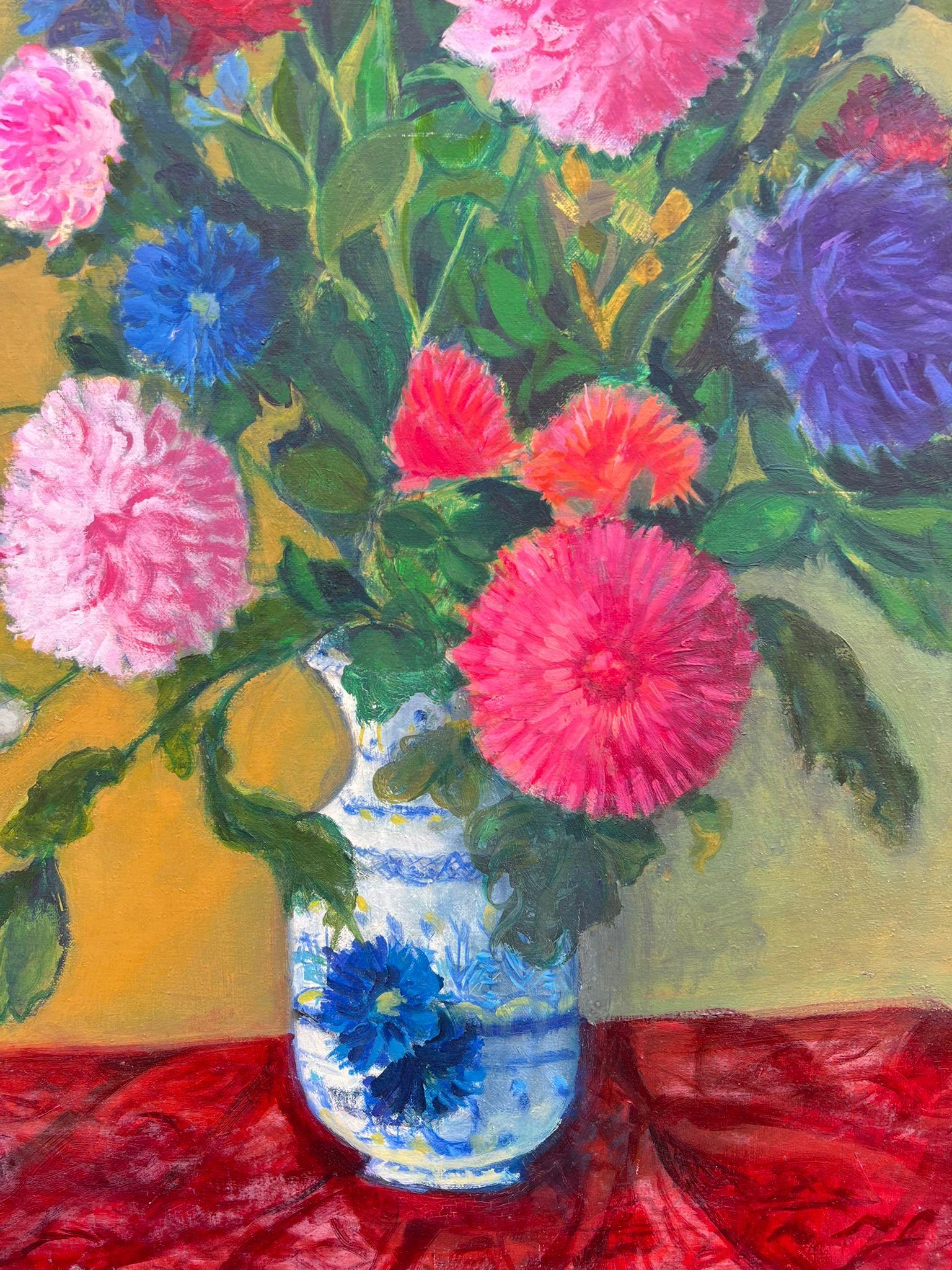 Stilleben mit Blumen
Spanische Schule, Mitte des 20. Jahrhunderts
Öl auf Leinwand, ungerahmt
Leinwand: 40 x 40 Zoll
Provenienz: Privatsammlung, Frankreich
Zustand: einige oberflächliche Schrammen und Flecken, aber in sehr gutem und vorzeigbarem