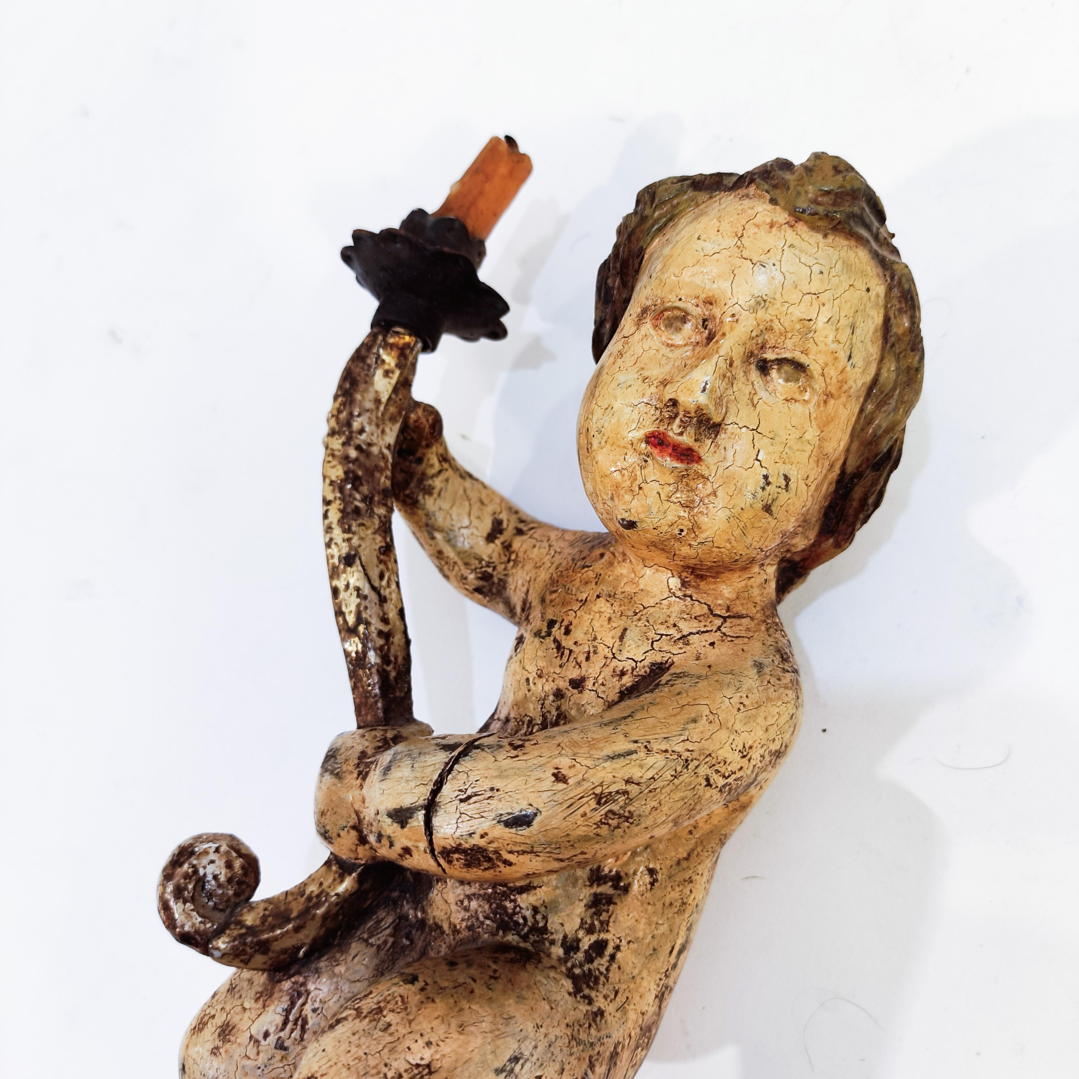 Spanish School. Putti da parete policromi con portacandele, Spagna, XVIII secolo. in vendita 3