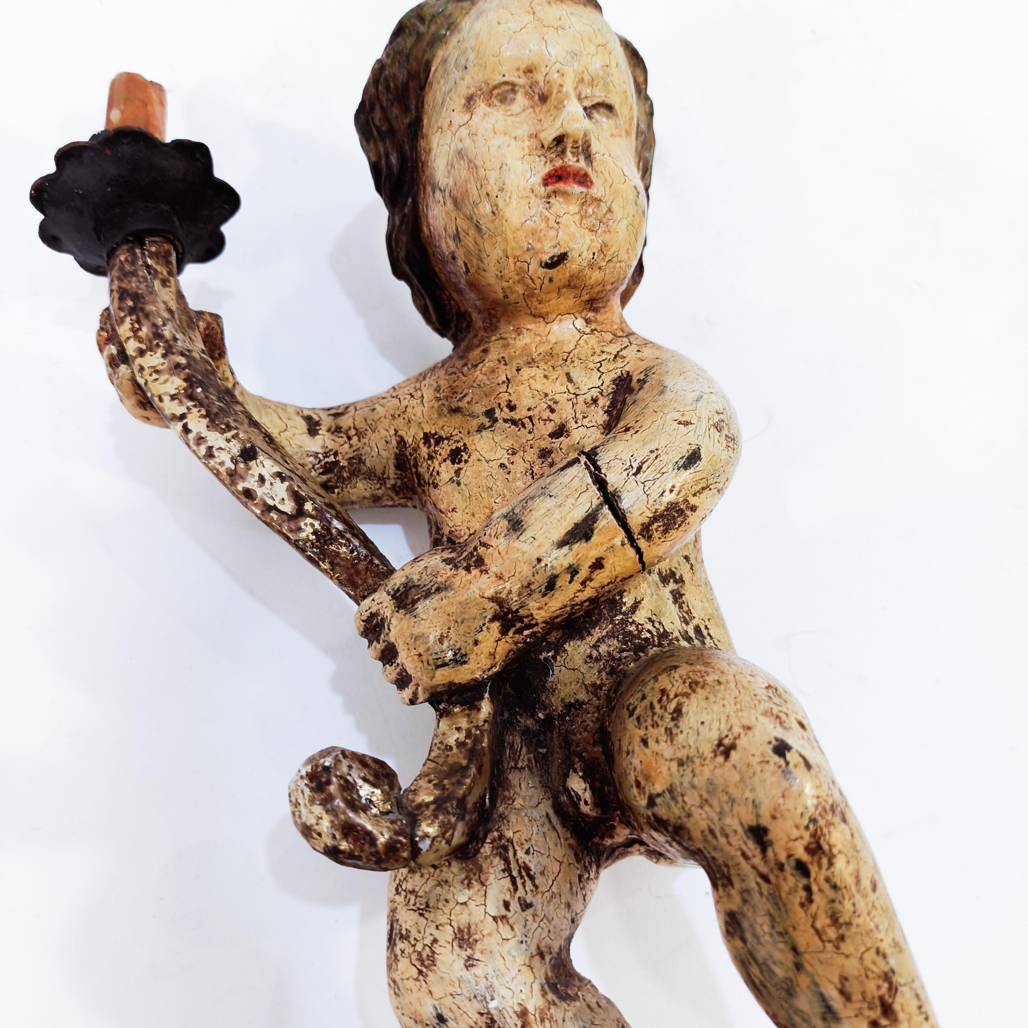 Spanish School. Putti da parete policromi con portacandele, Spagna, XVIII secolo. in vendita 4