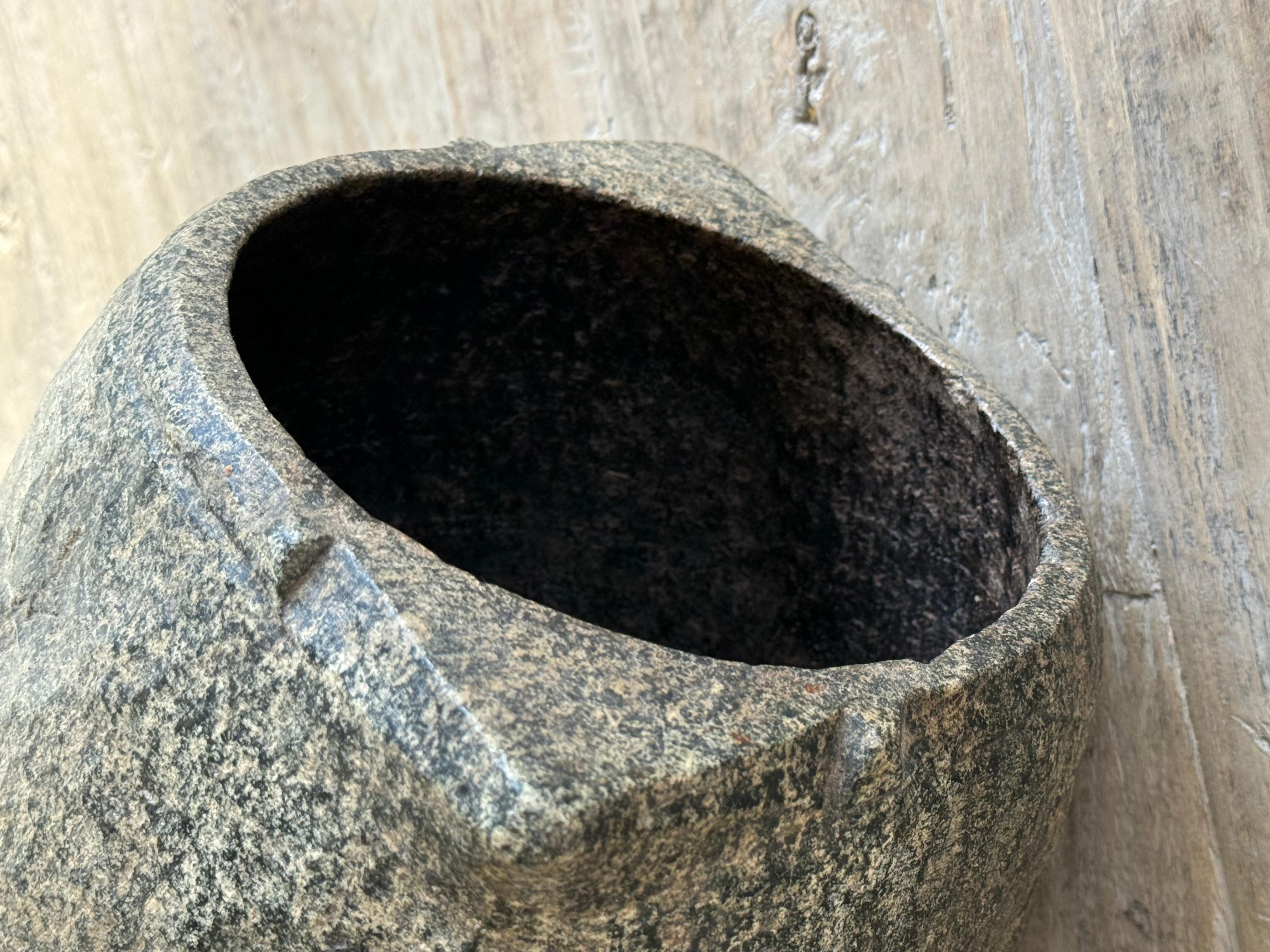 Vasi di marmo scolpiti spagnoli in vendita 5