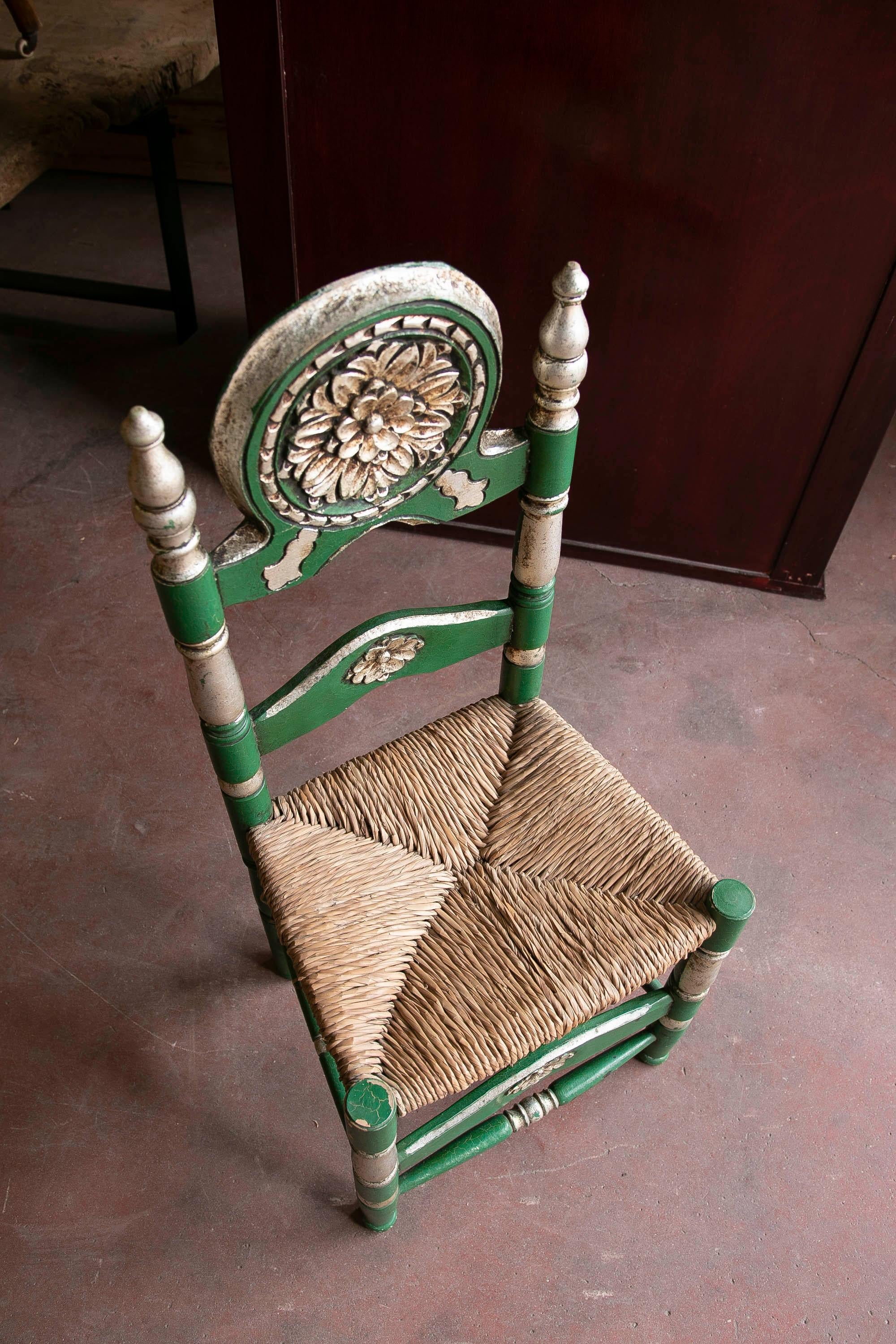 Spanish Set of Six wooden-Carved Chairs Painted in Green Colour For Sale 11