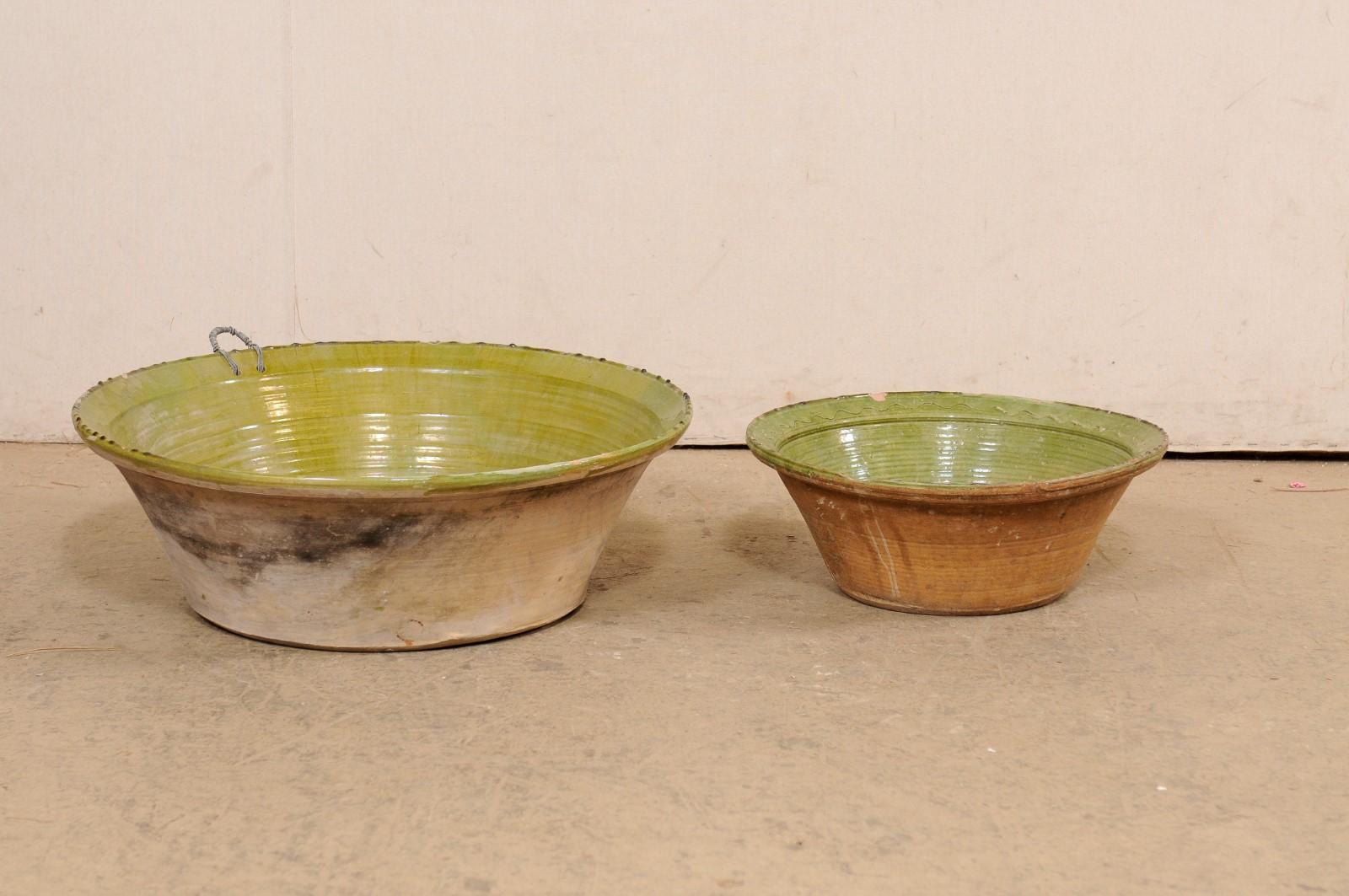 Spanish Set of Two Antique Green Terracotta Bowls For Sale 8