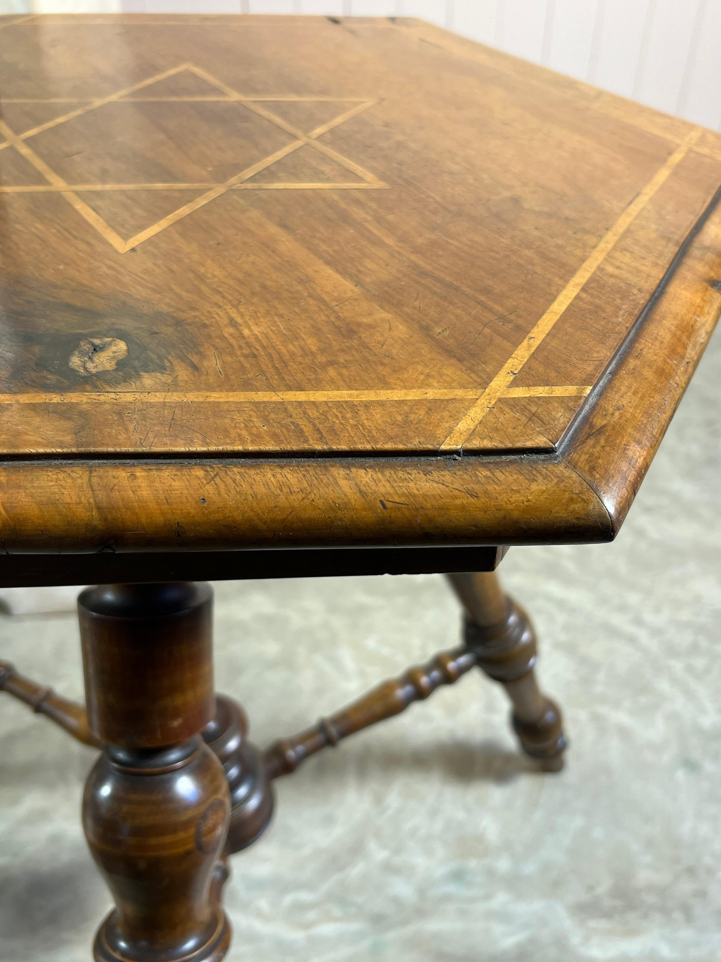 Table d'appoint espagnole Bon état - En vente à Cirencester, GB