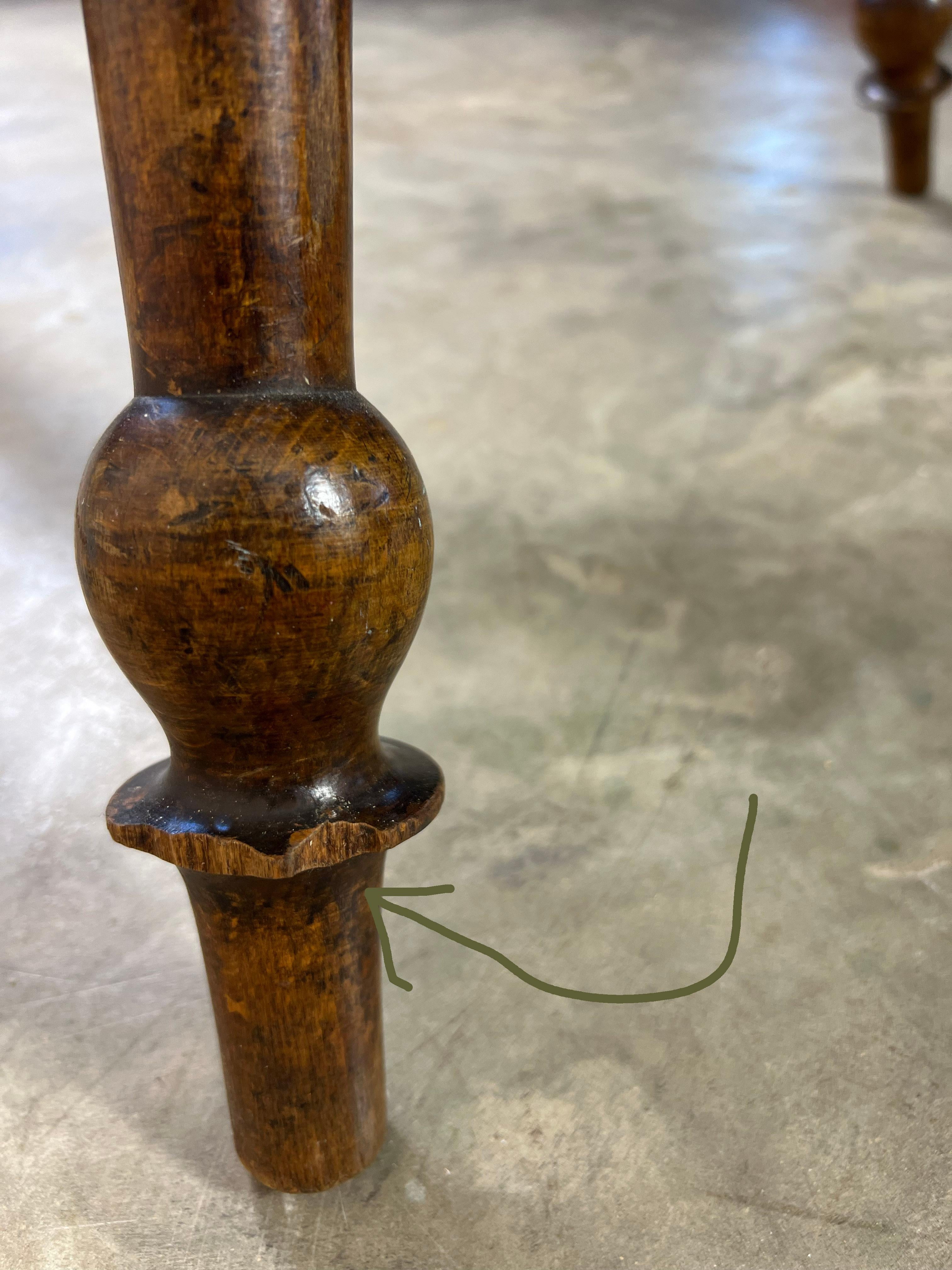 Table d'appoint espagnole en vente 1