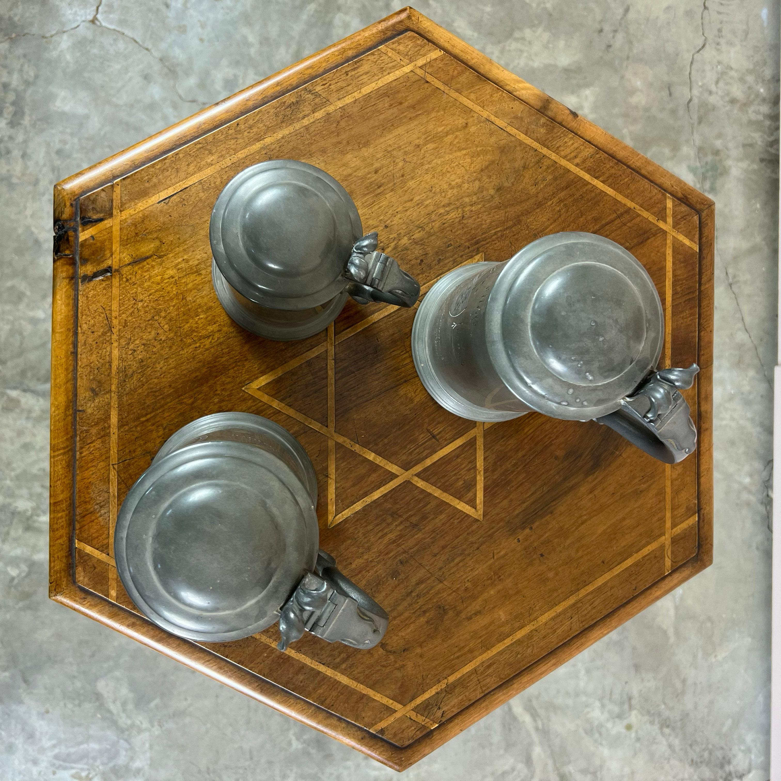Table d'appoint espagnole en vente 2