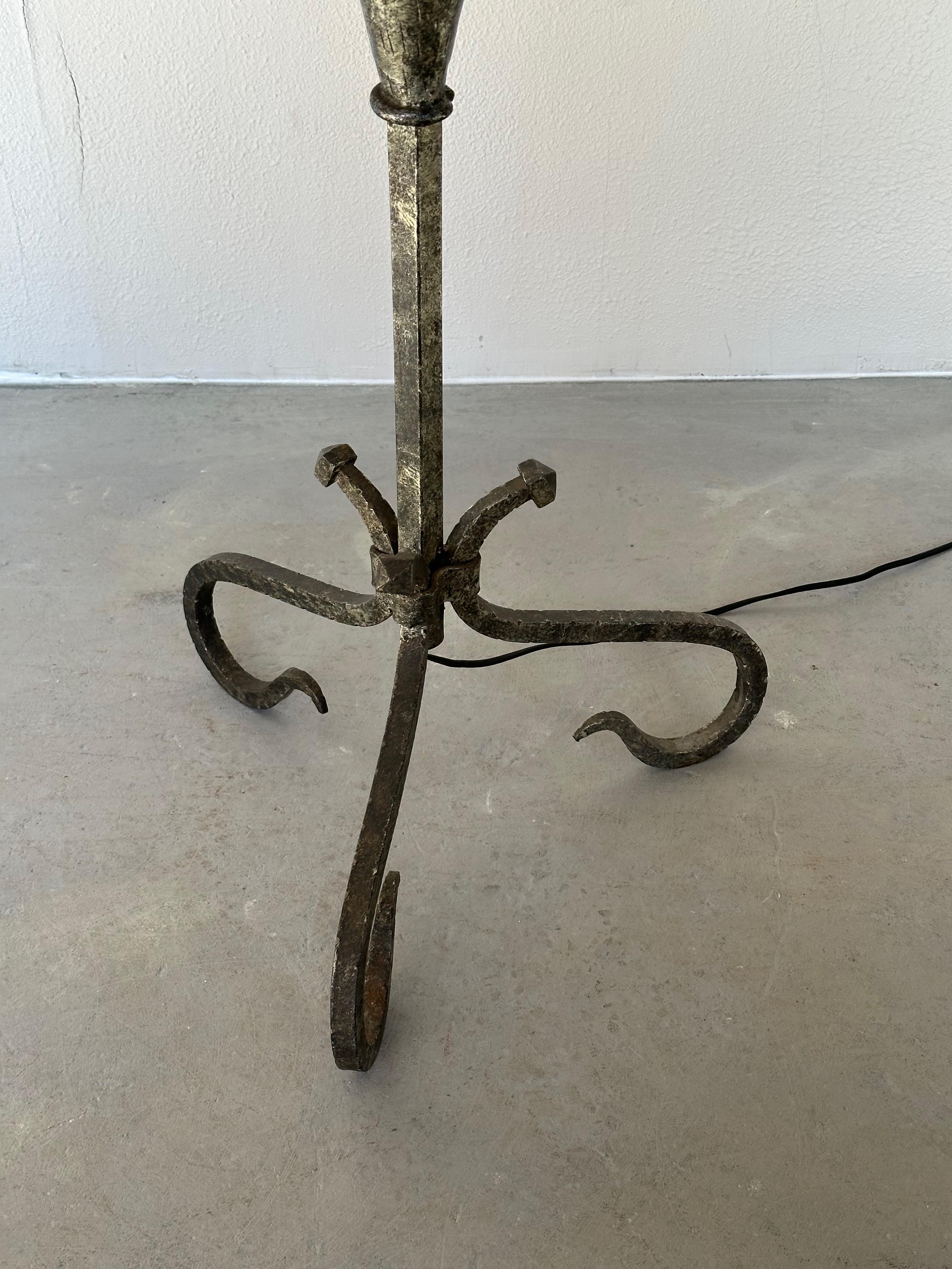 Spanish Silvered Iron Floor Lamp on a Tripod Base In Good Condition For Sale In Buchanan, NY