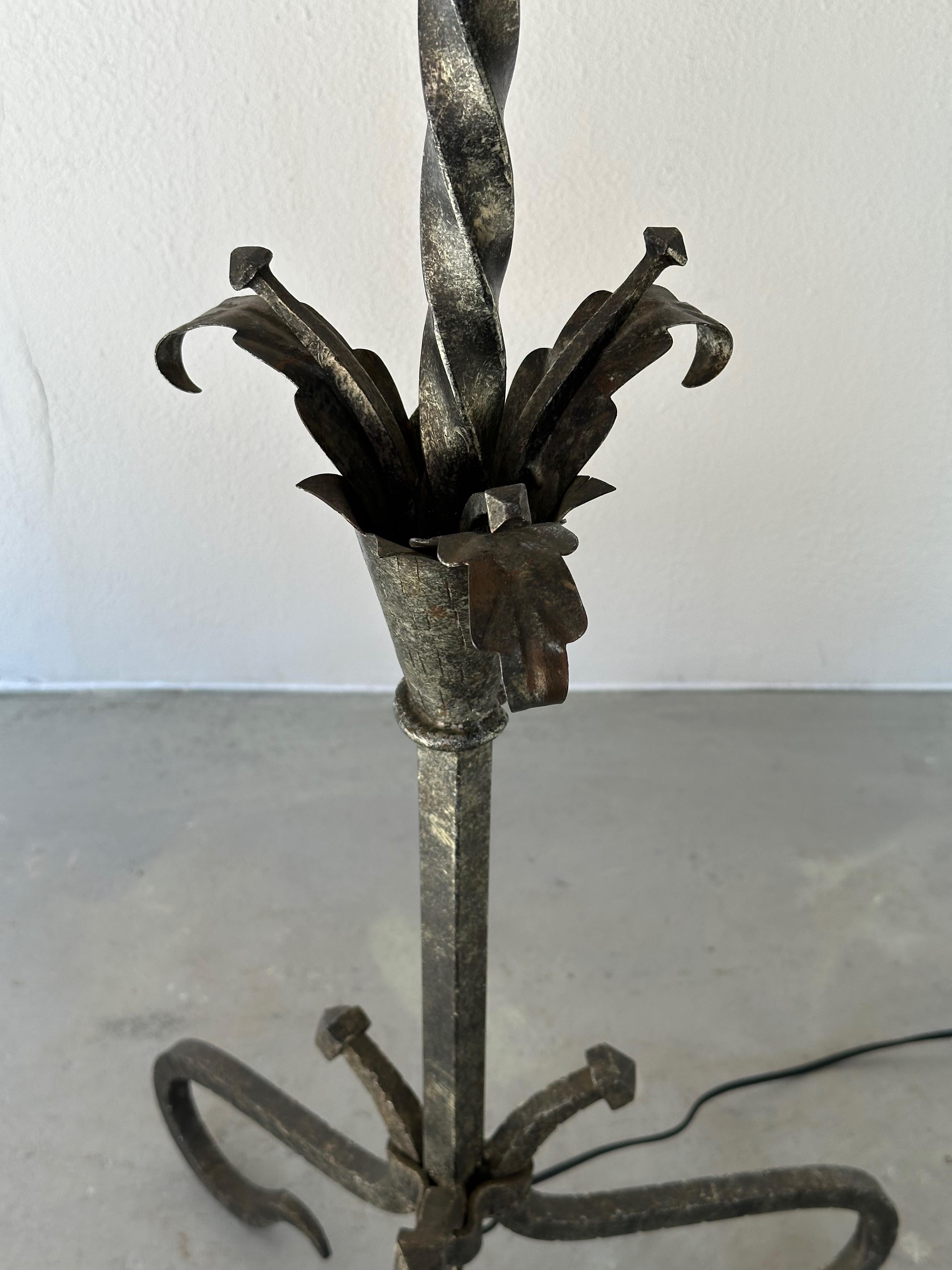 Spanish Silvered Iron Floor Lamp on a Tripod Base For Sale 3