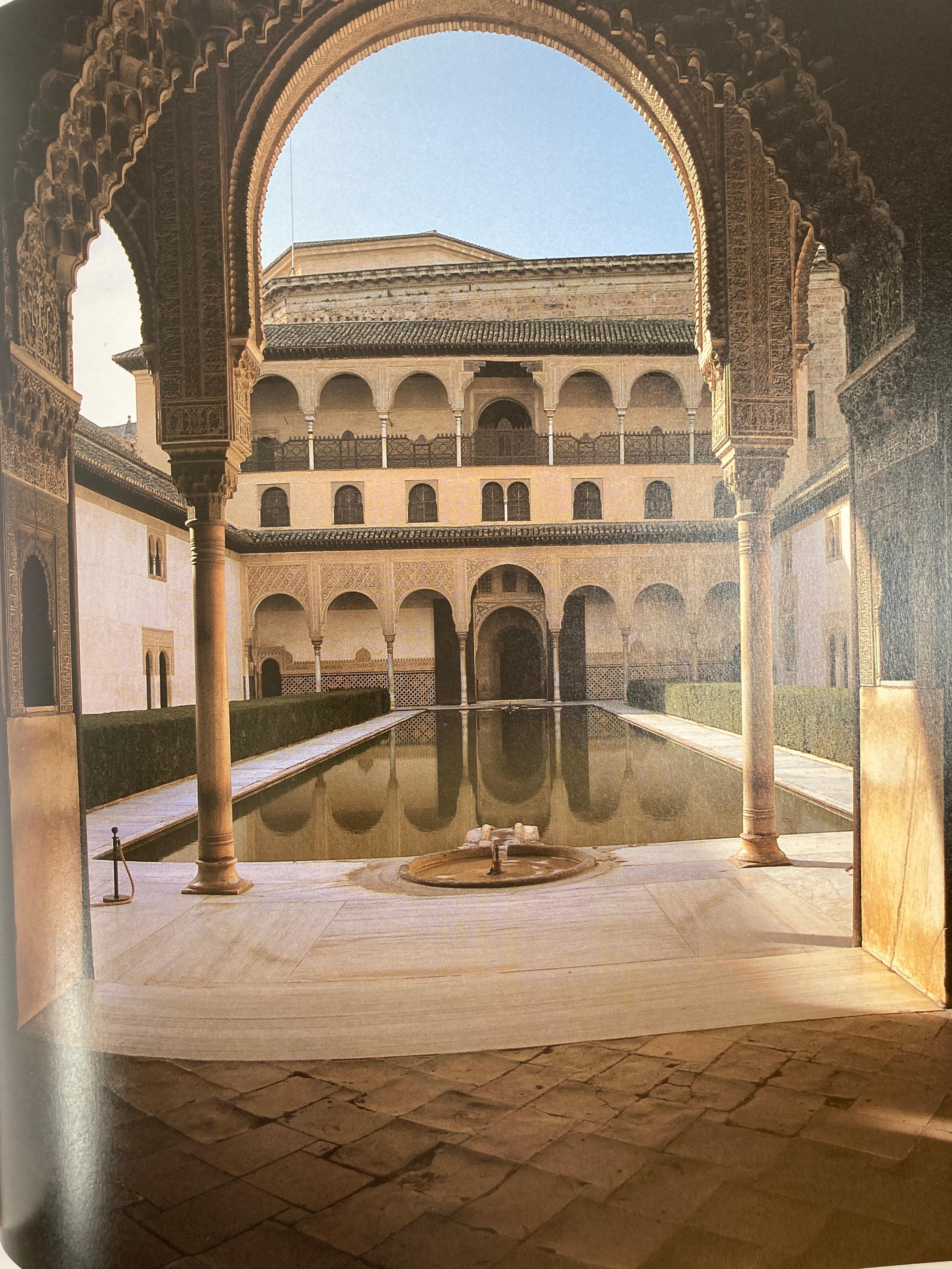 Livre à couverture rigide Rizzoli « Spanish Splendor Great Palaces Castles and Country Homes » (Les grands palais, les châteaux et les maisons de campagne) en vente 7