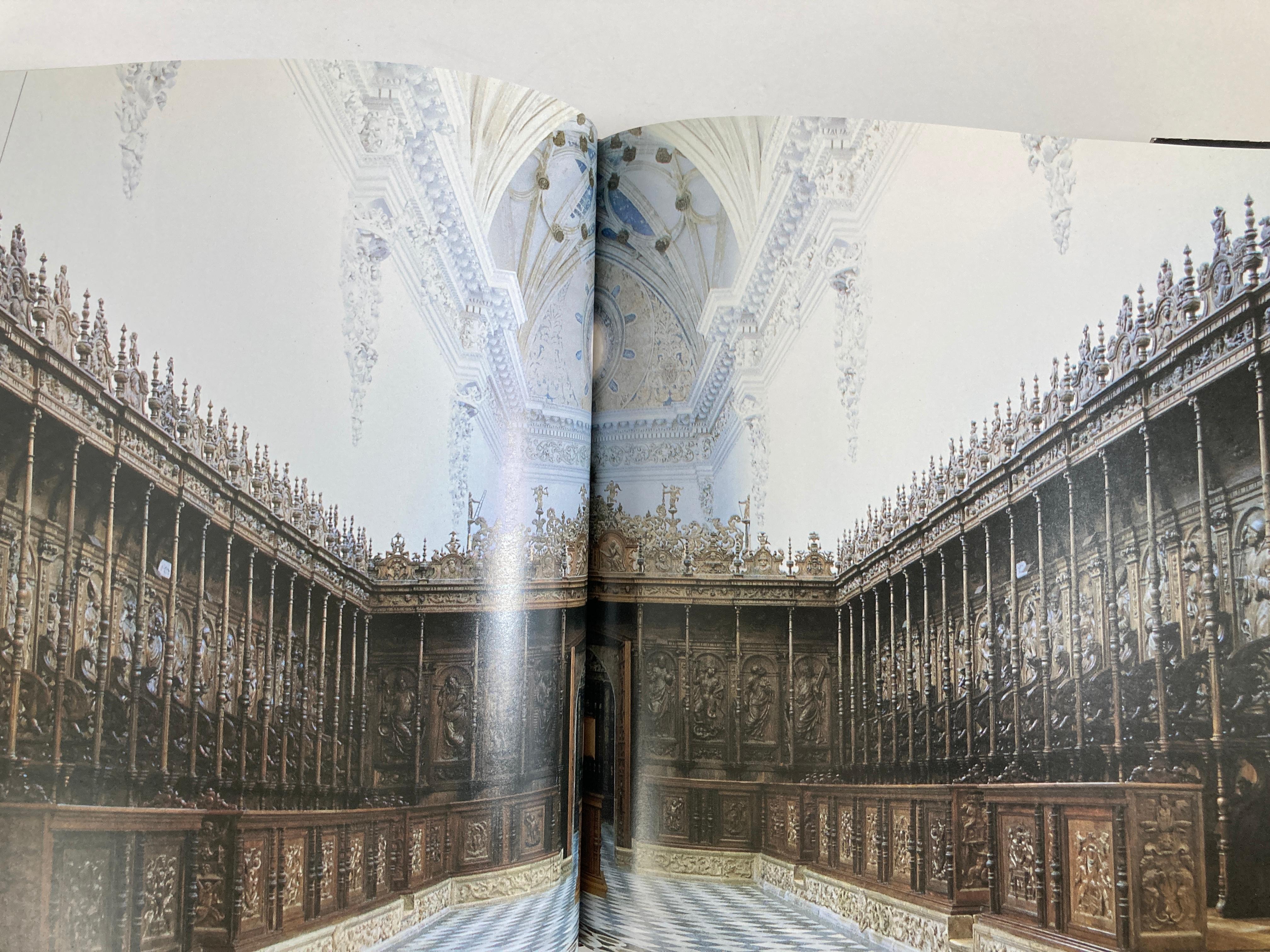 Livre à couverture rigide Rizzoli « Spanish Splendor Great Palaces Castles and Country Homes » (Les grands palais, les châteaux et les maisons de campagne) en vente 8