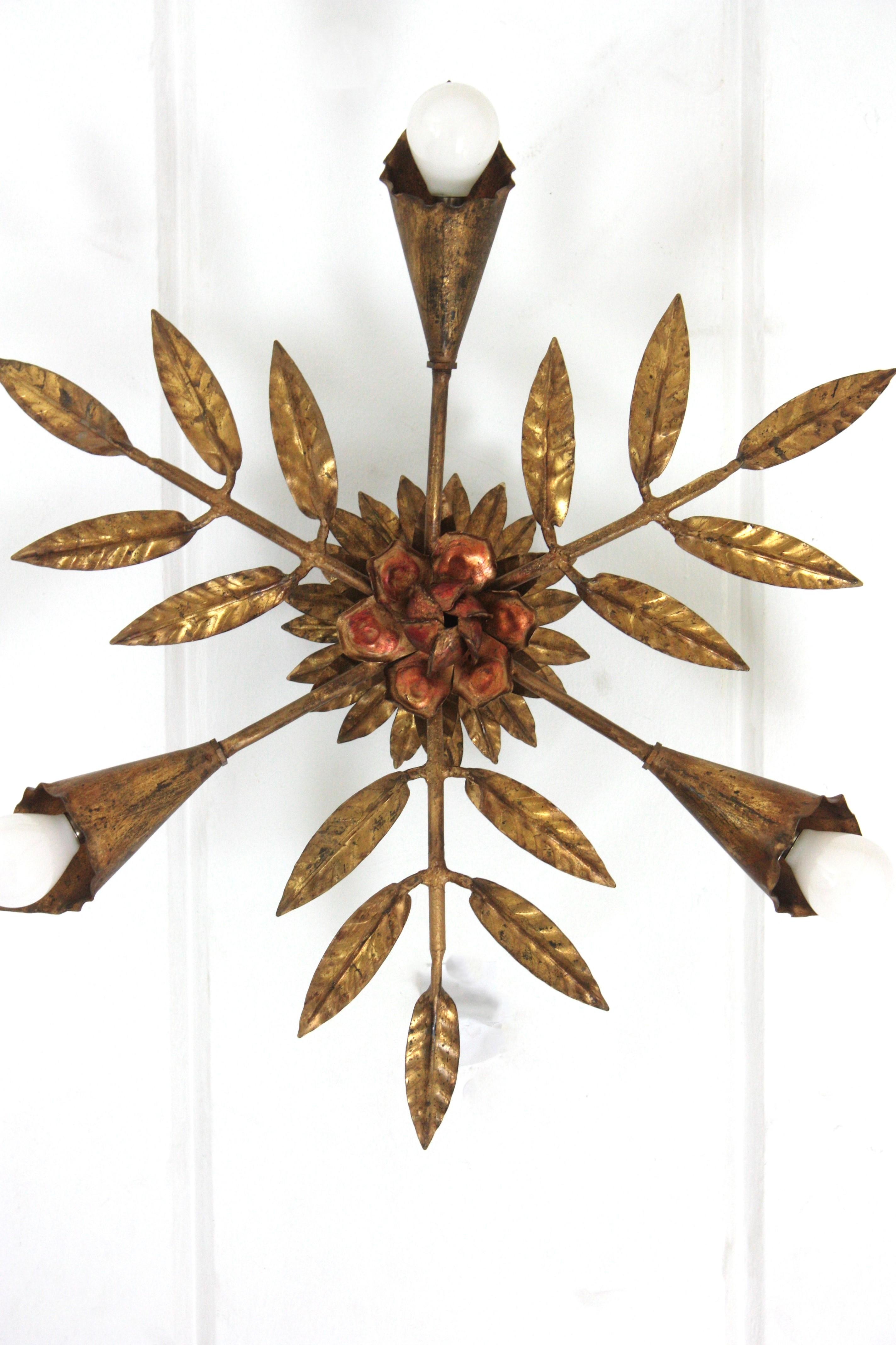 Spanish Starburst Sunburst Foliage Flush Mount Light Fixture in Gilt Iron (en fer doré) en vente 3