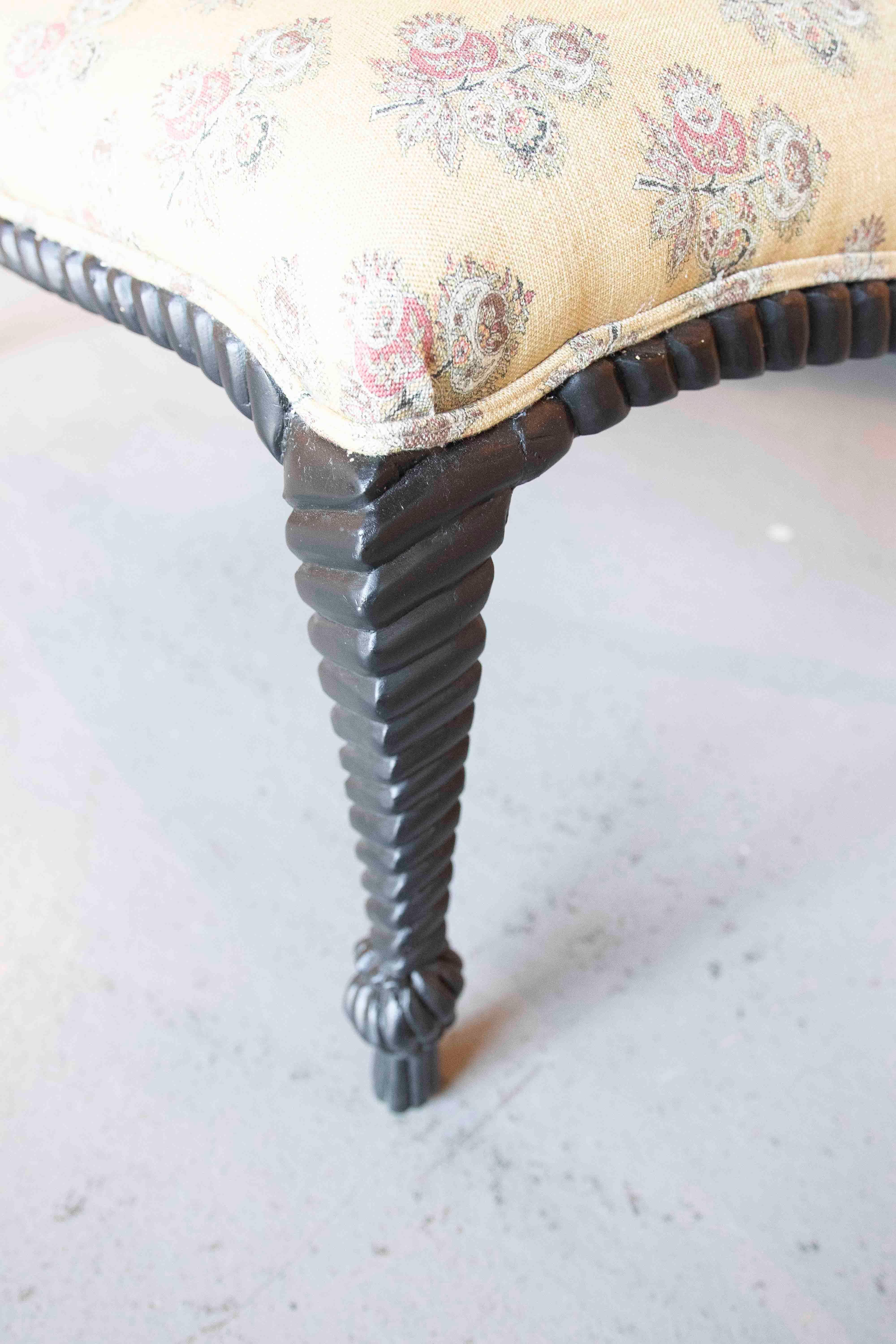 Spanish Style Upholstering Bank mit seilgewickelten Beinen im Angebot 1