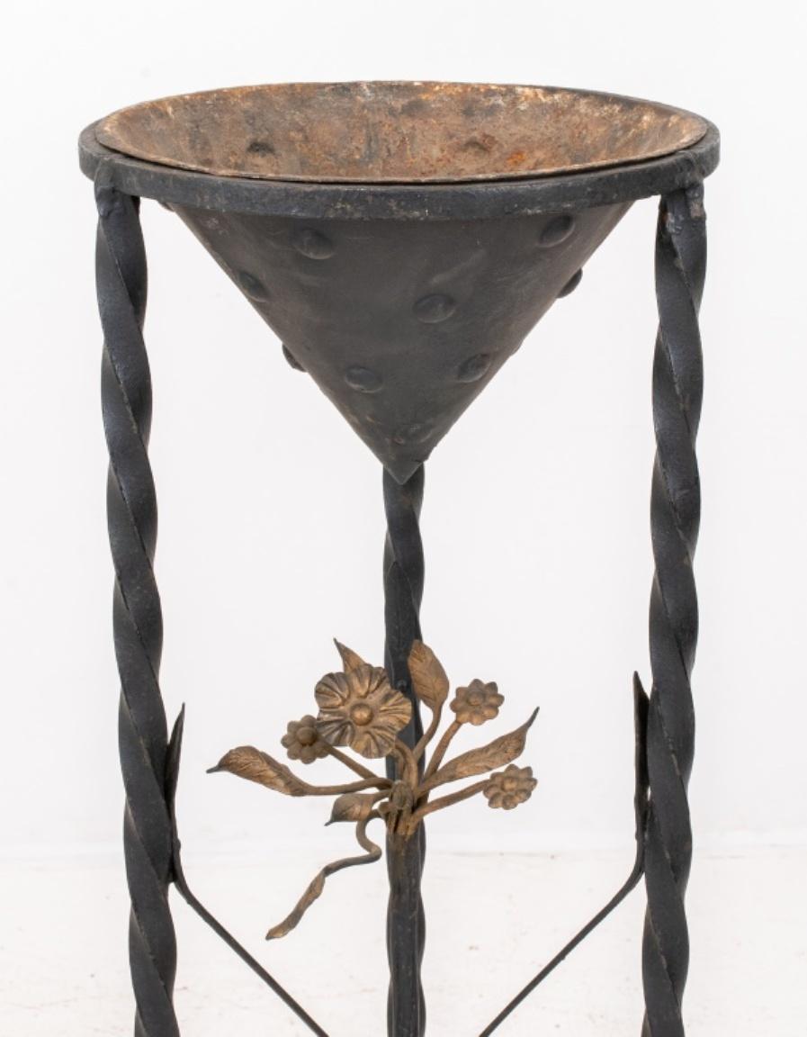 Spanish Style Wrought Iron Plant Stand In Good Condition For Sale In New York, NY