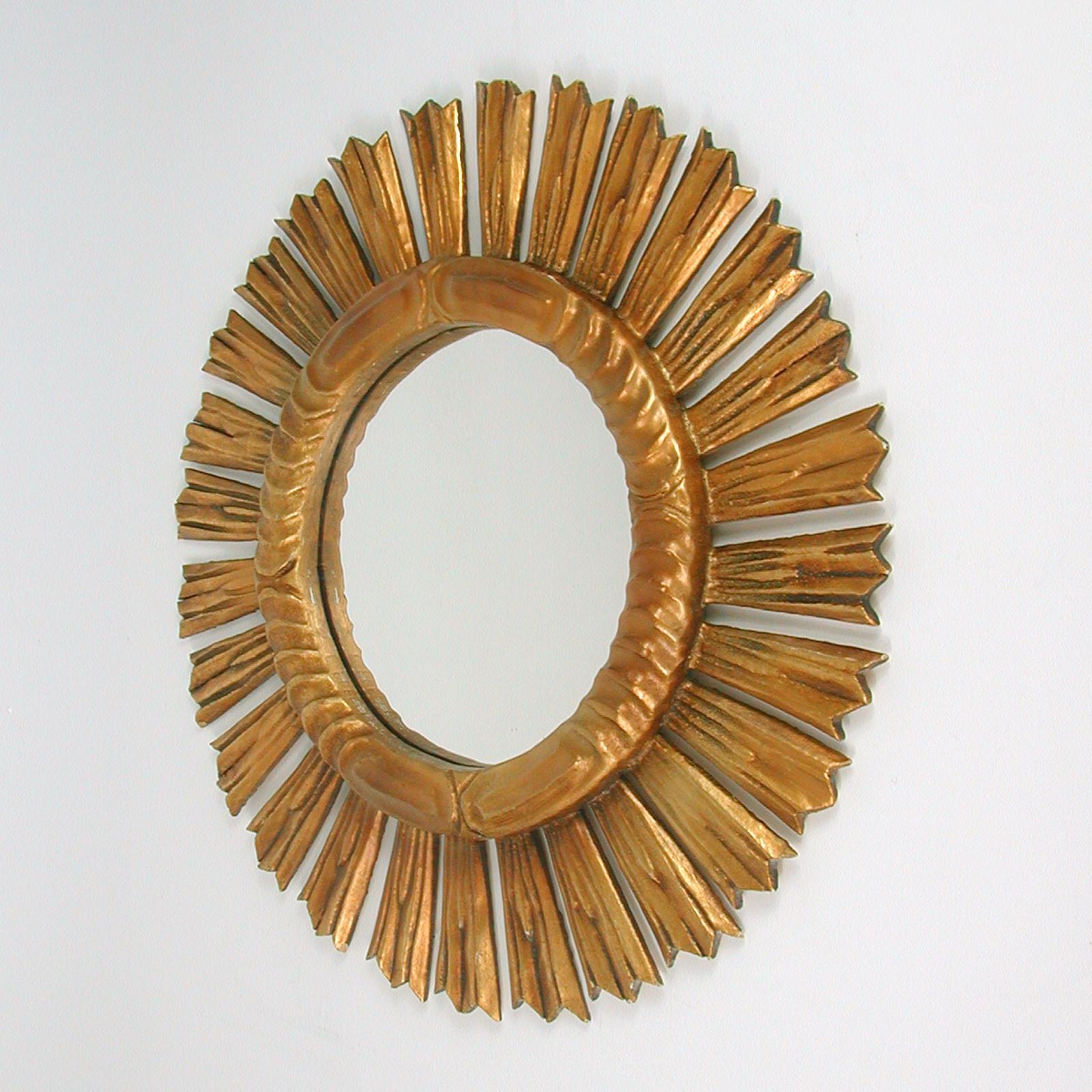 Spanish Sunburst Carved Giltwood Mirror, 1940s to 1950s For Sale 7