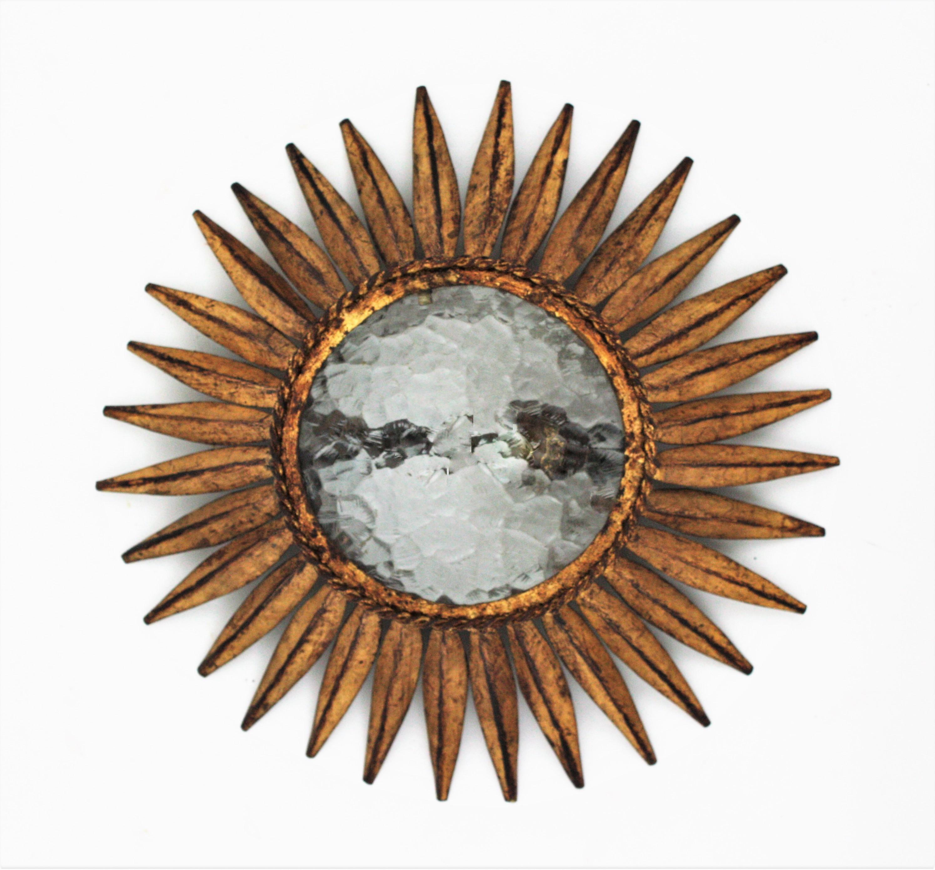 Spanish Sunburst Crown Ceiling Light Fixture, Gilt Iron and Textured Glass In Good Condition For Sale In Barcelona, ES