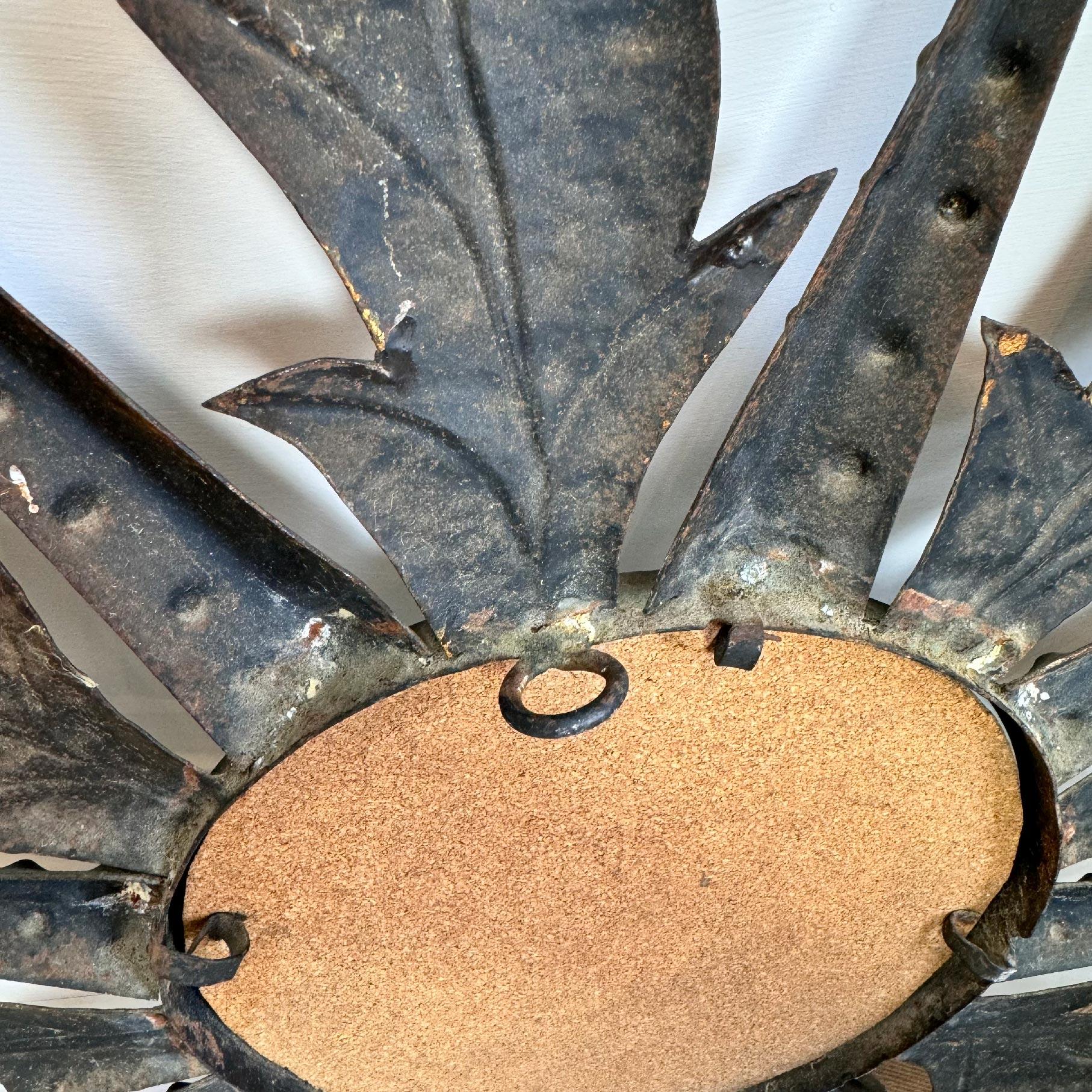 Spanish Sunburst Mirror In Good Condition For Sale In Hastings, GB