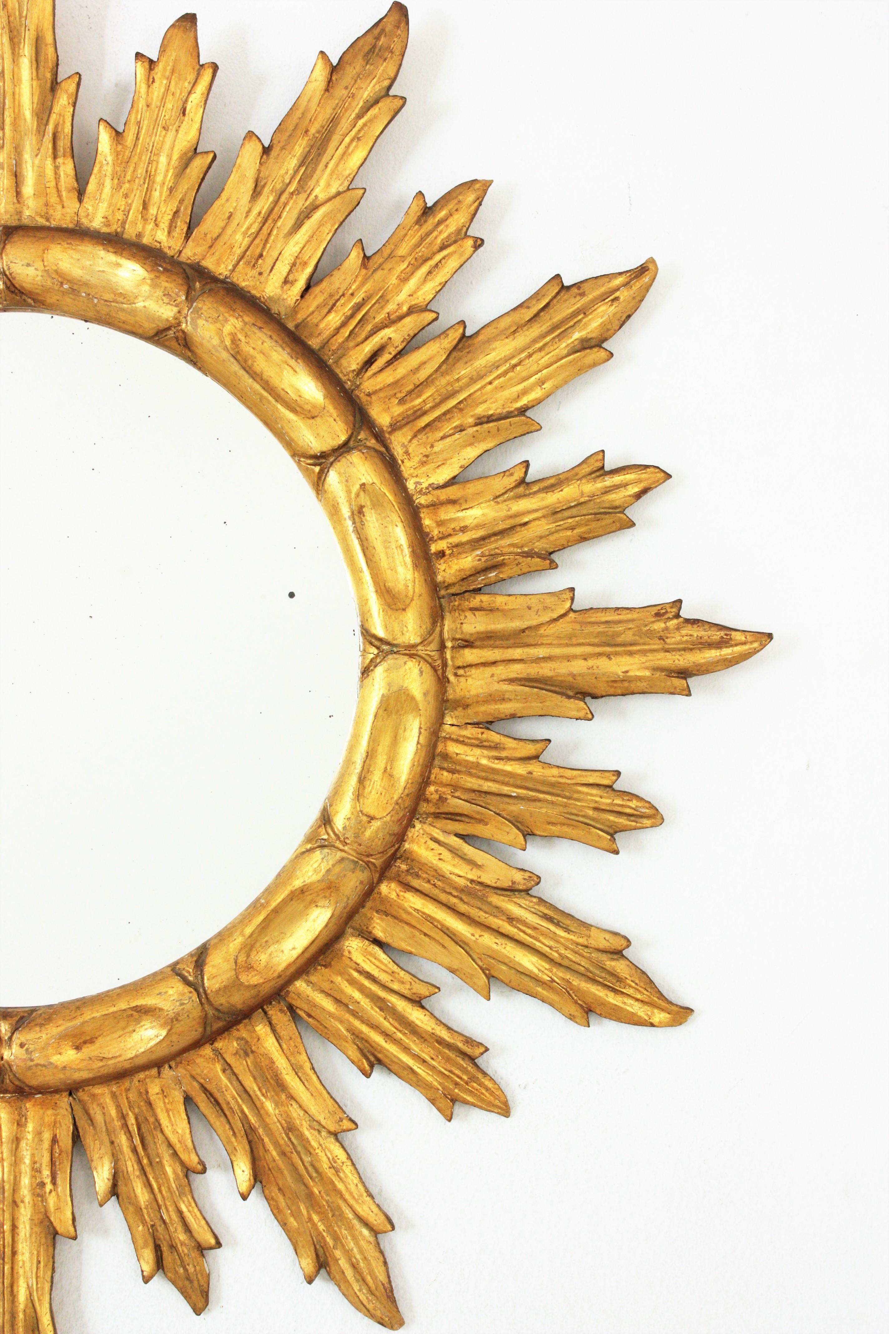 Spanish Sunburst Mirror in Carved Giltwood, 1950s For Sale 2