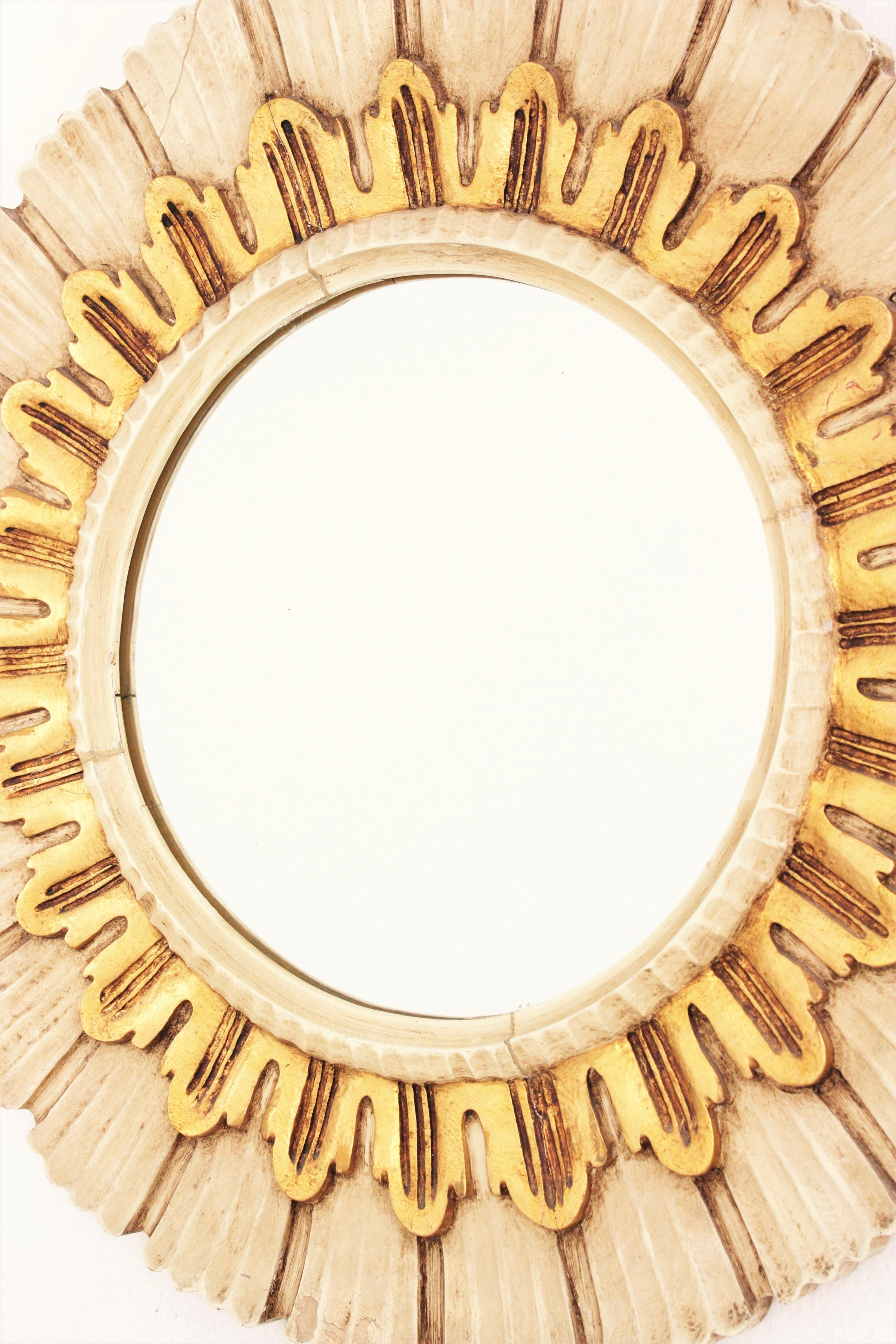 Spanish Sunburst Round Wall Mirror in Beige and Gold Giltwood 3