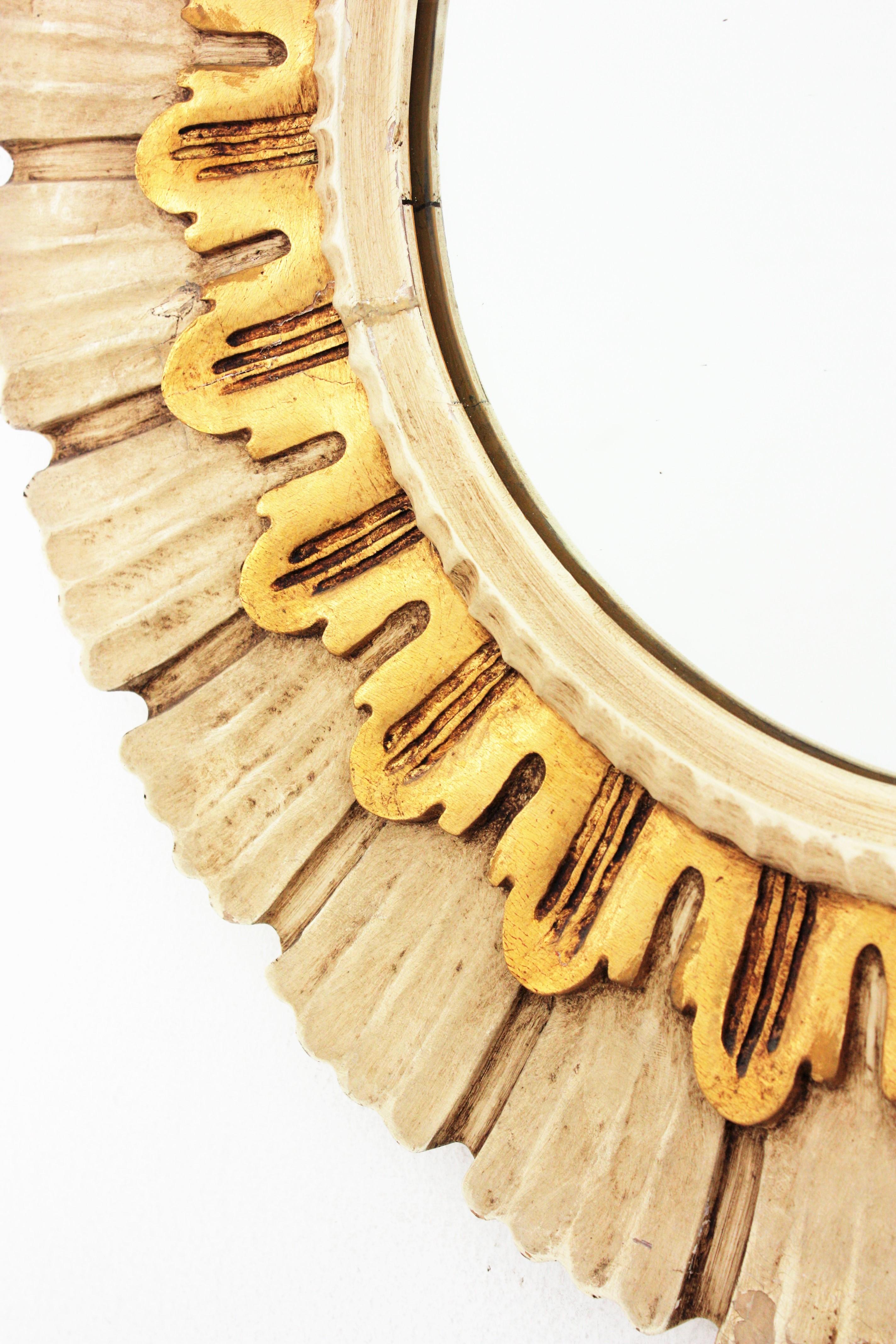 Spanish Sunburst Round Wall Mirror in Beige and Gold Giltwood 1