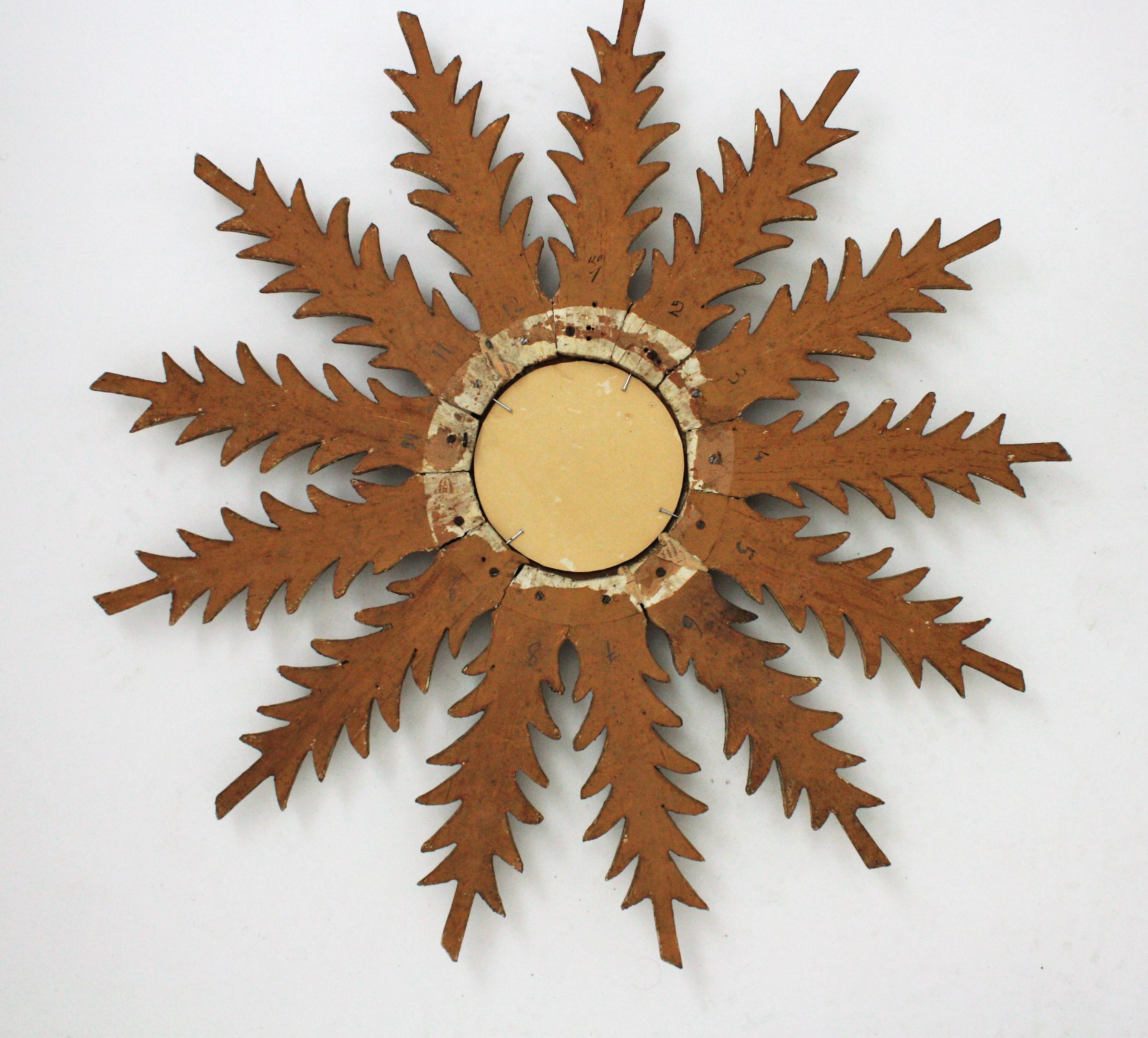 Sunburst Starburst Giltwood Mirror with Foliage Carvings, 1940s For Sale 4