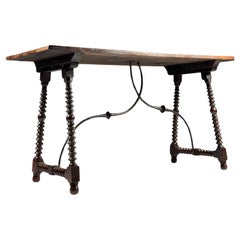 Spanish table, 18th century bobbin