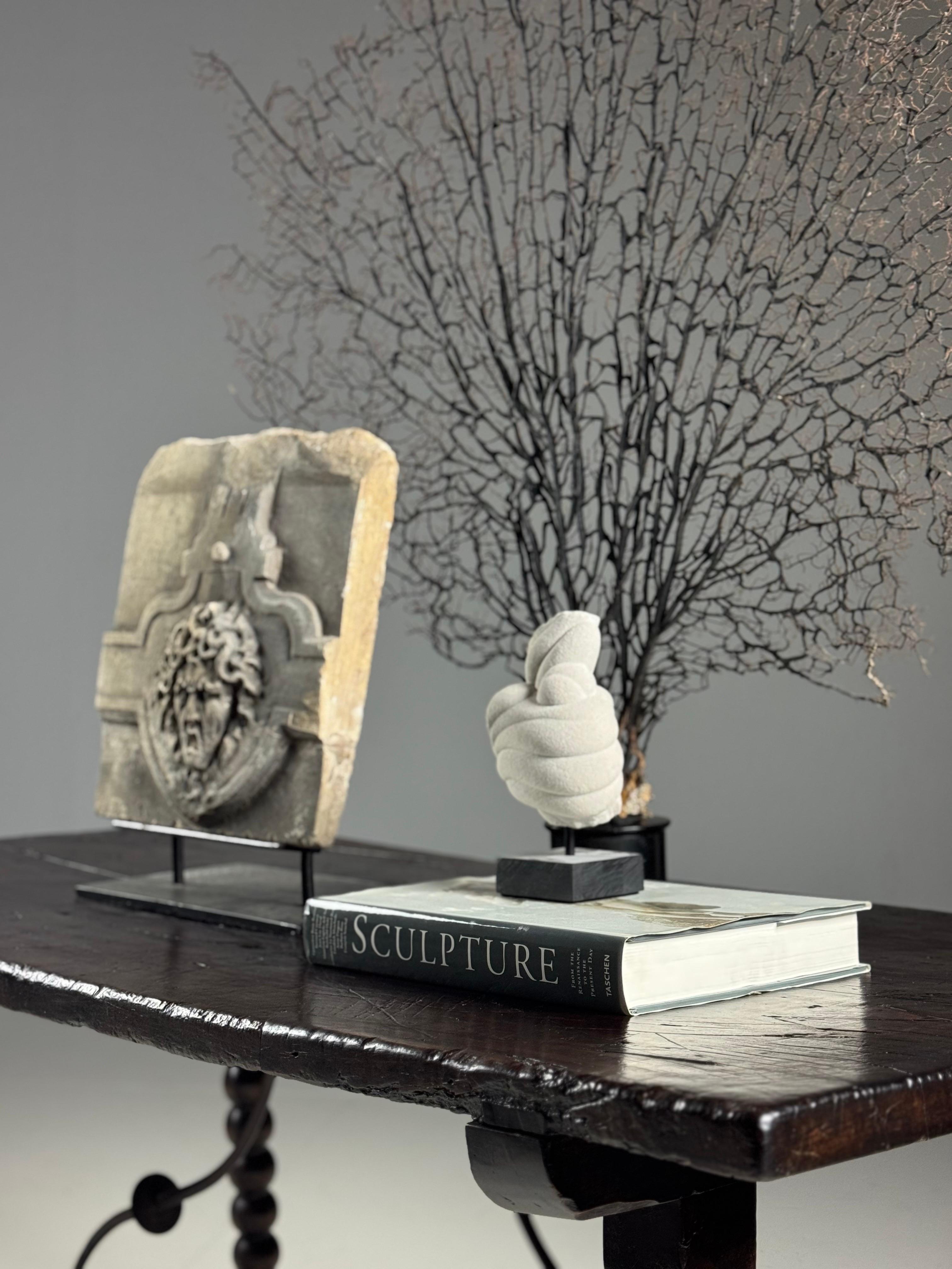 Spanish Table Bobbin 18th century For Sale 4