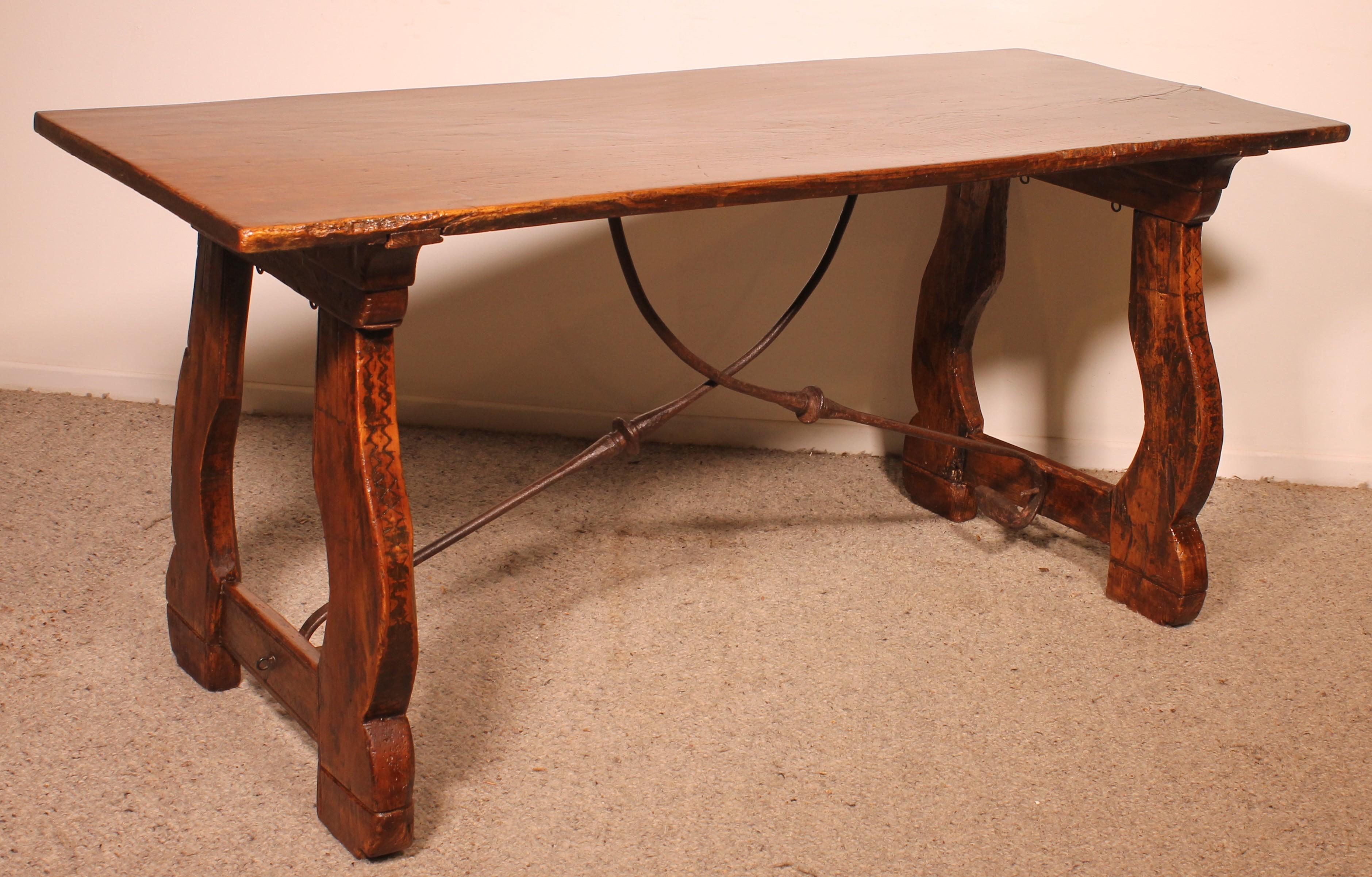 Spanish Table From The 17th Century 1