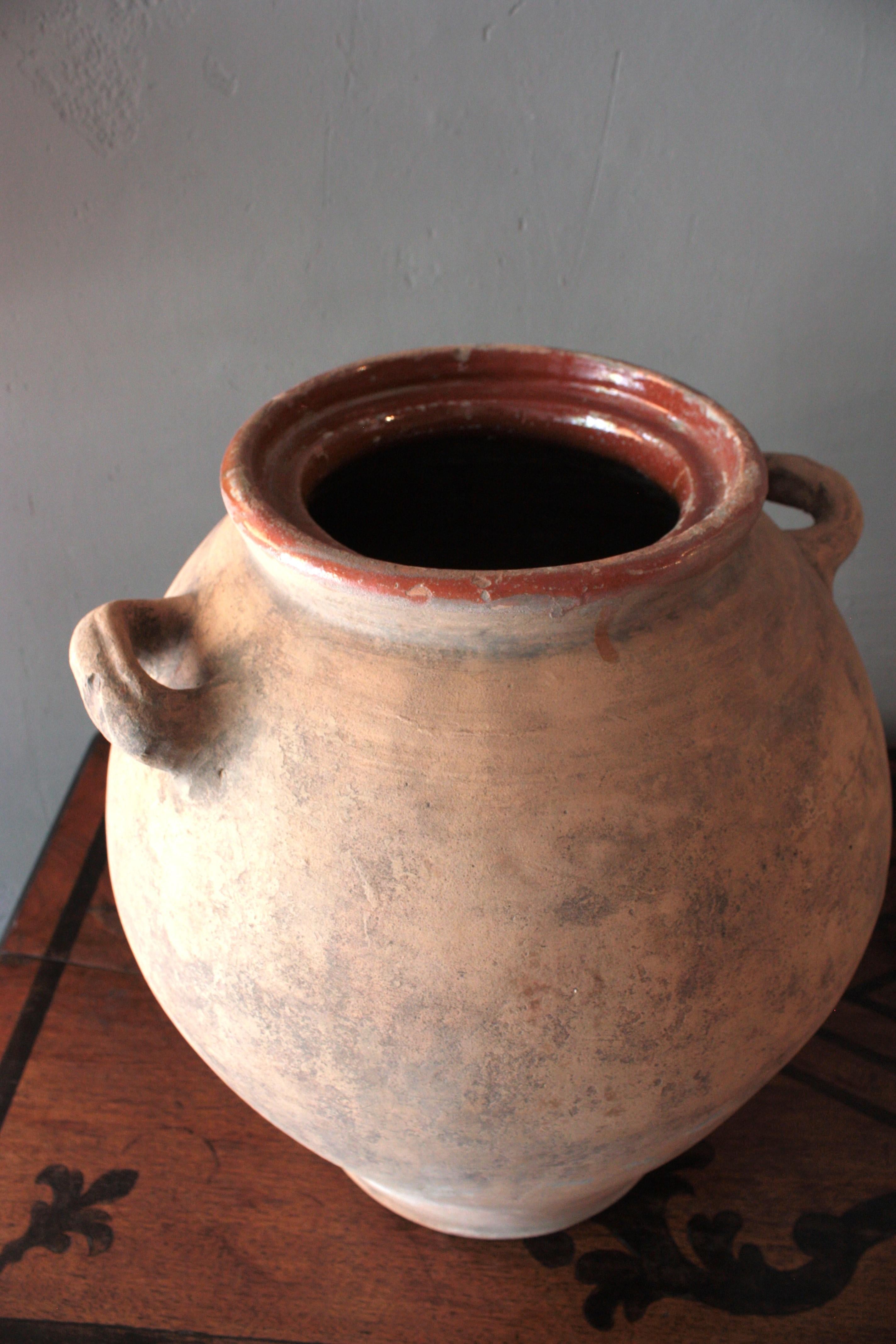 Vaso o recipiente per Oliver in terracotta spagnolo in vendita 4