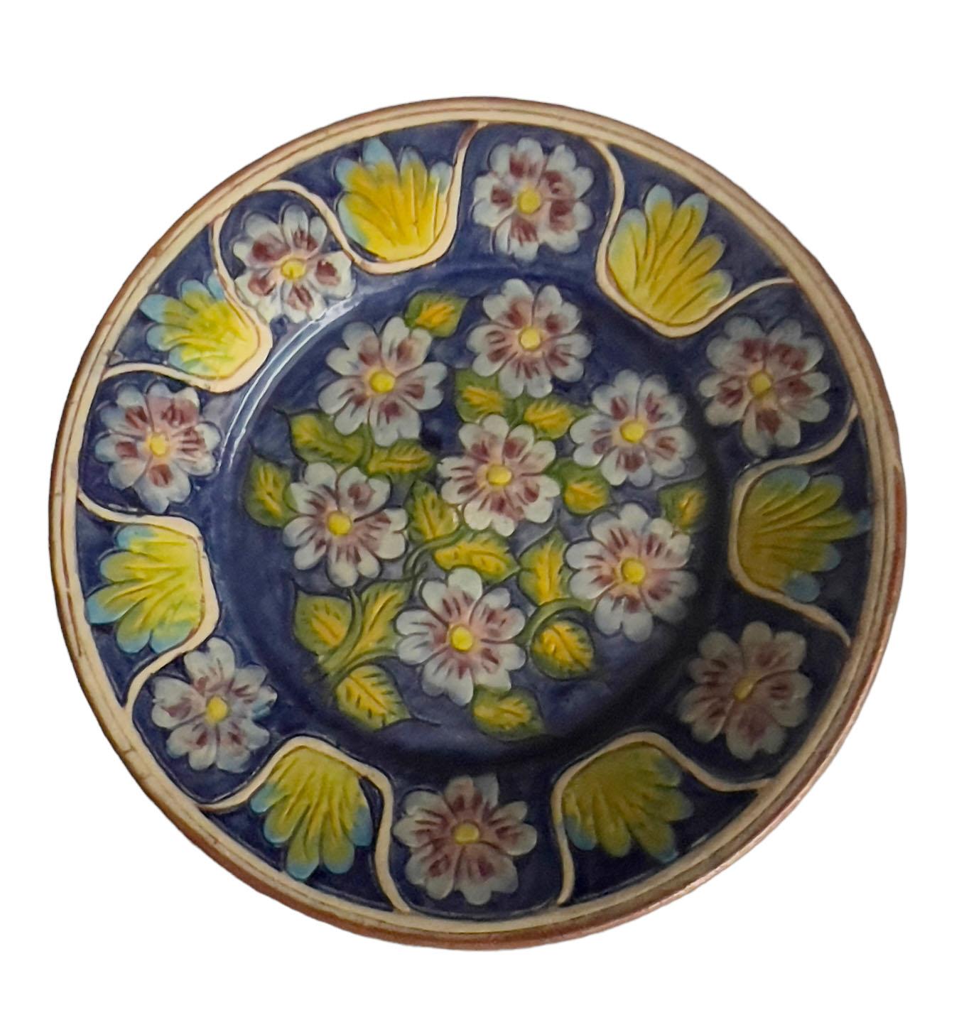 Mid-20th Century Spanish Terracotta Plate For Sale