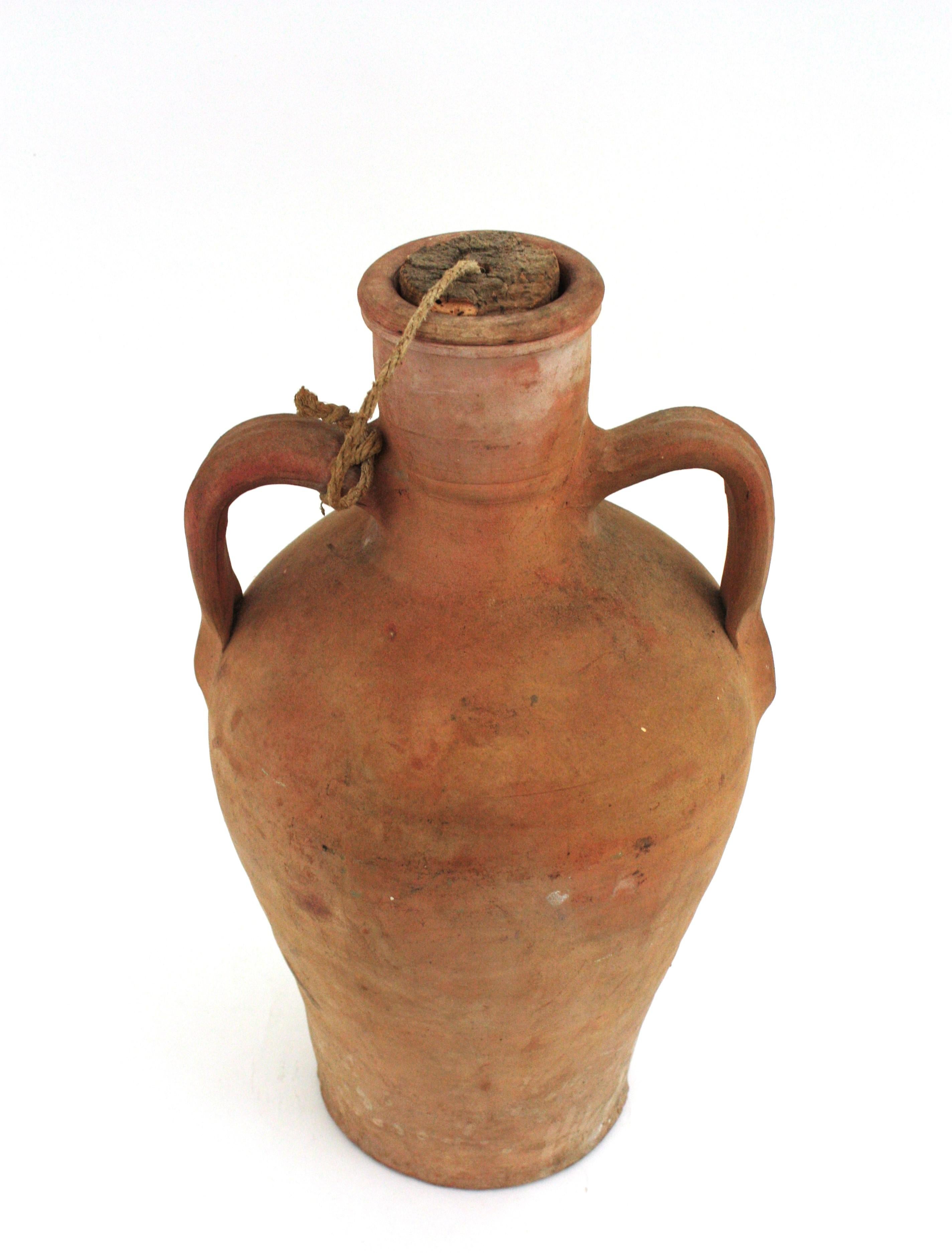 Spanish Terracotta Water Jar with Cork Plug In Good Condition For Sale In Barcelona, ES