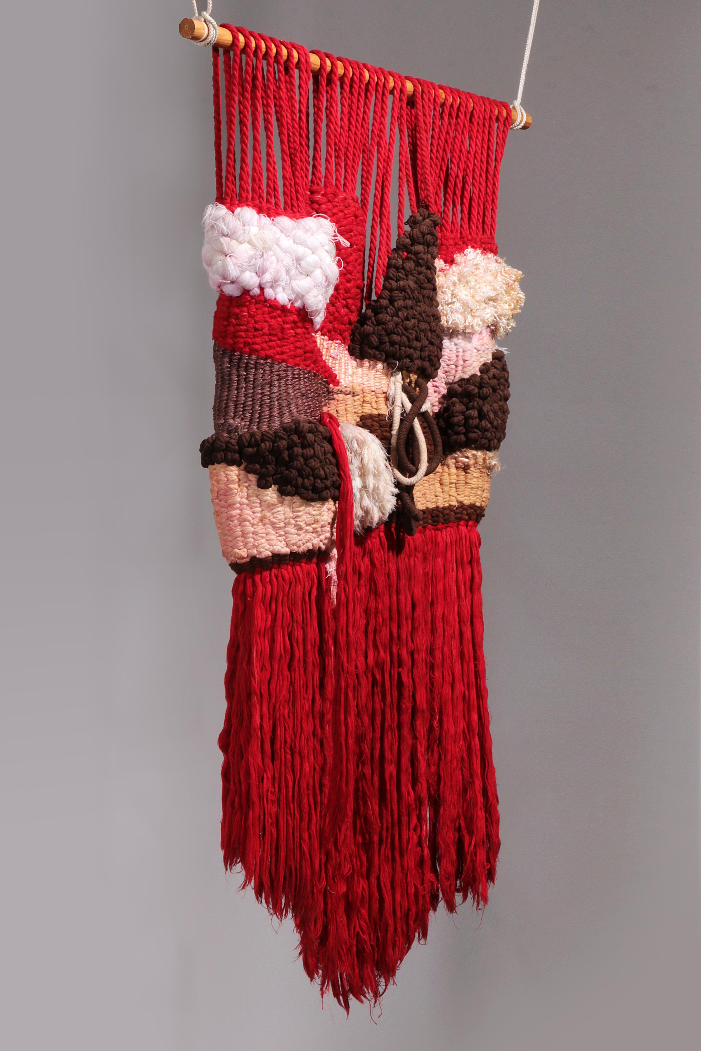 Mid-Century Modern Spanish Textured macramé tapestry from the 70s – Unique design object For Sale