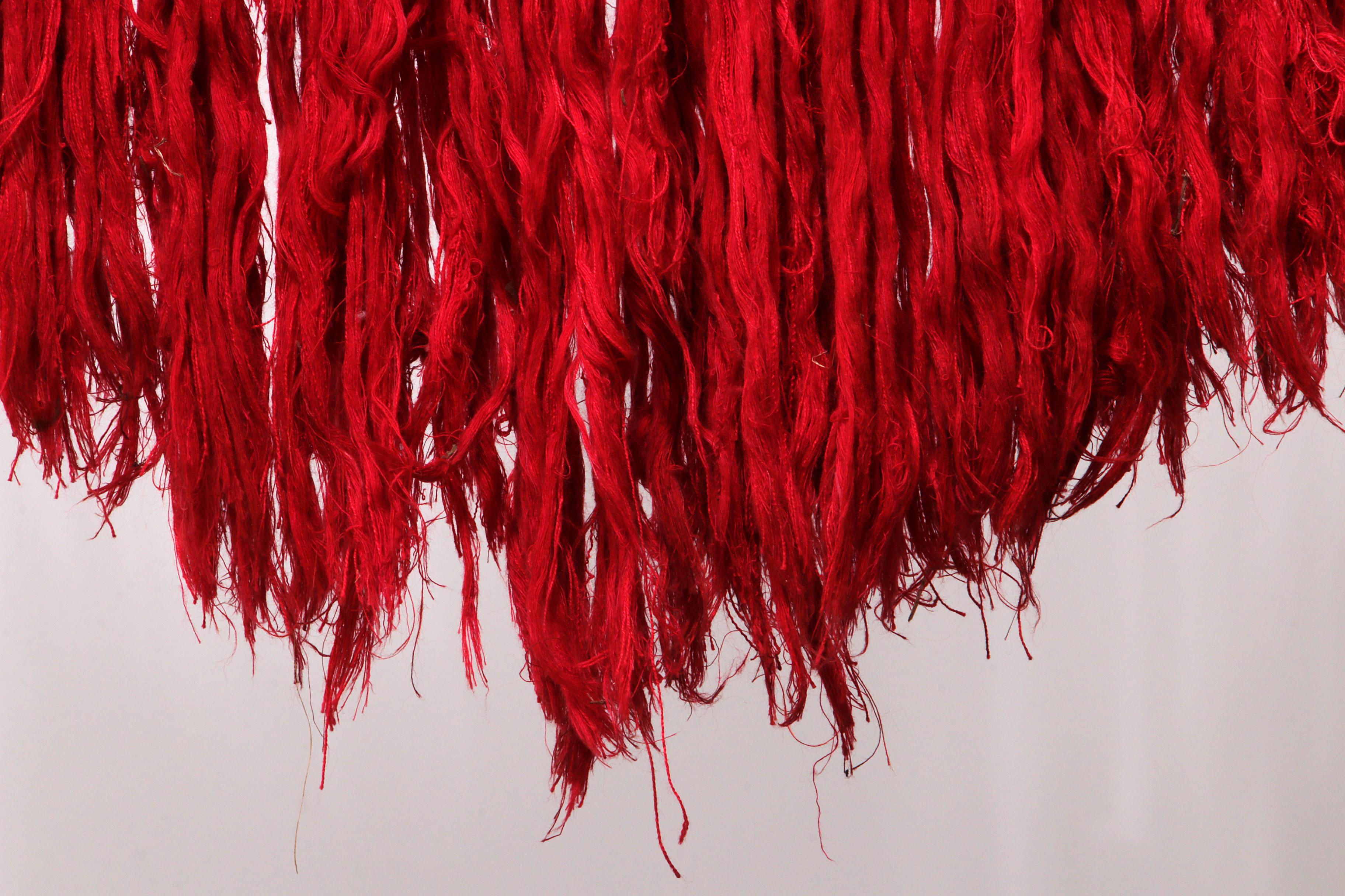 Spanish Textured macramé tapestry from the 70s – Unique design object For Sale 1