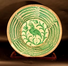 Übergroßes Becken aus spanischer Zinnglasur-Keramik, bekannt als Librillo,  Granada