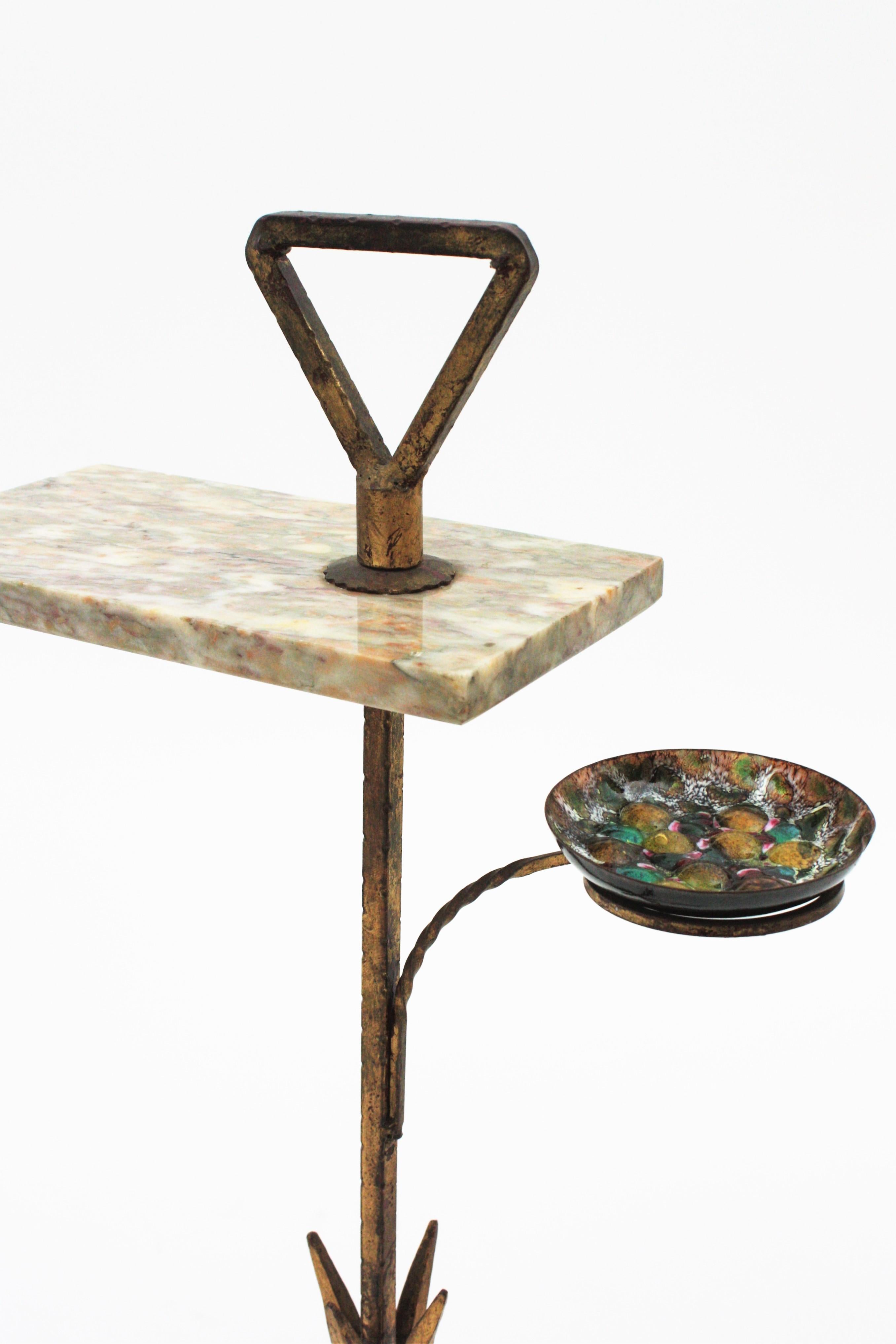 Spanish Tripod Drinks Table with Ashtray in Gilt Iron and Marble, 1950s In Good Condition In Barcelona, ES