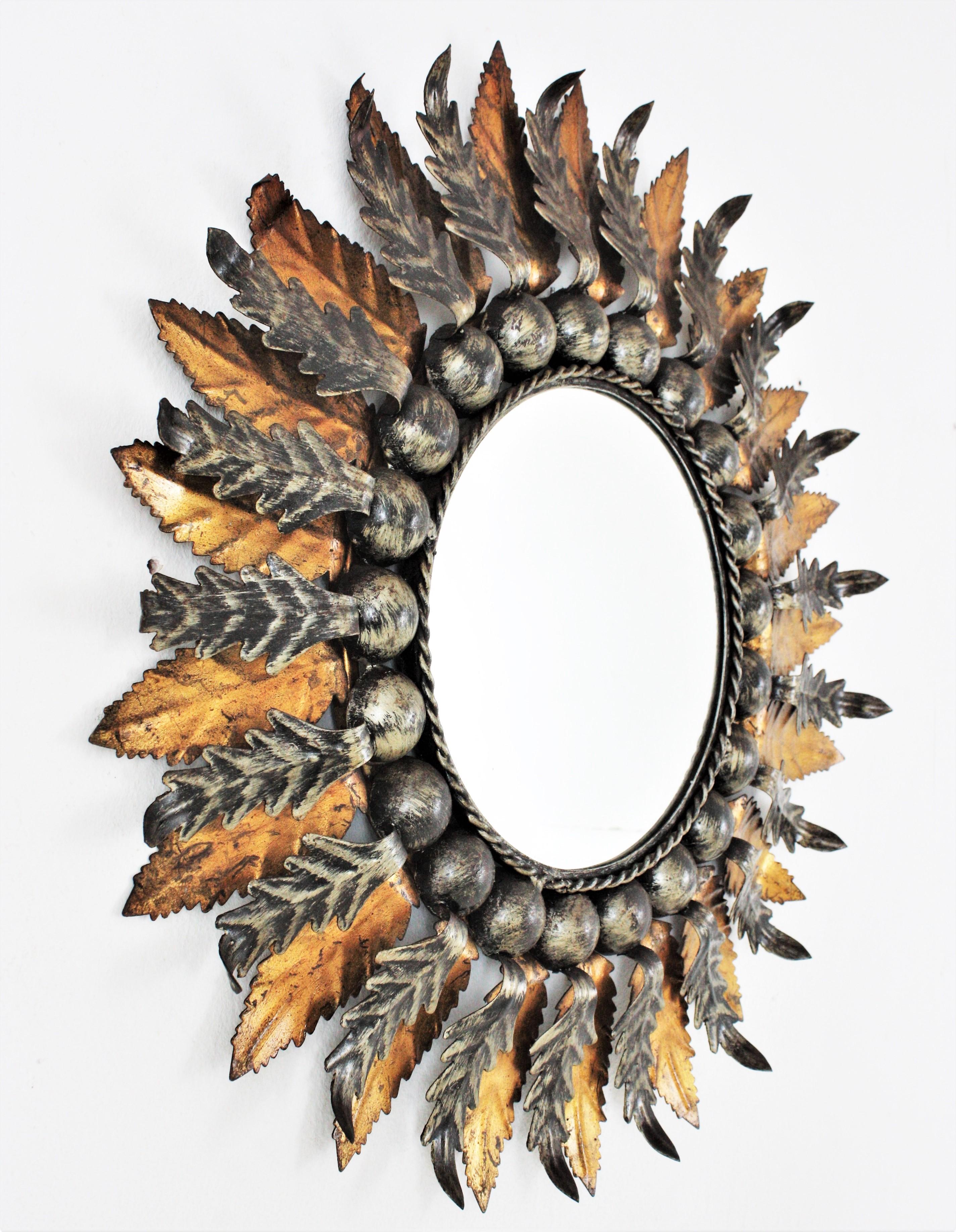 Spanish Baroque Foliage Sunburst Mirror in Gilt and Silvered Iron, 1960s For Sale 4