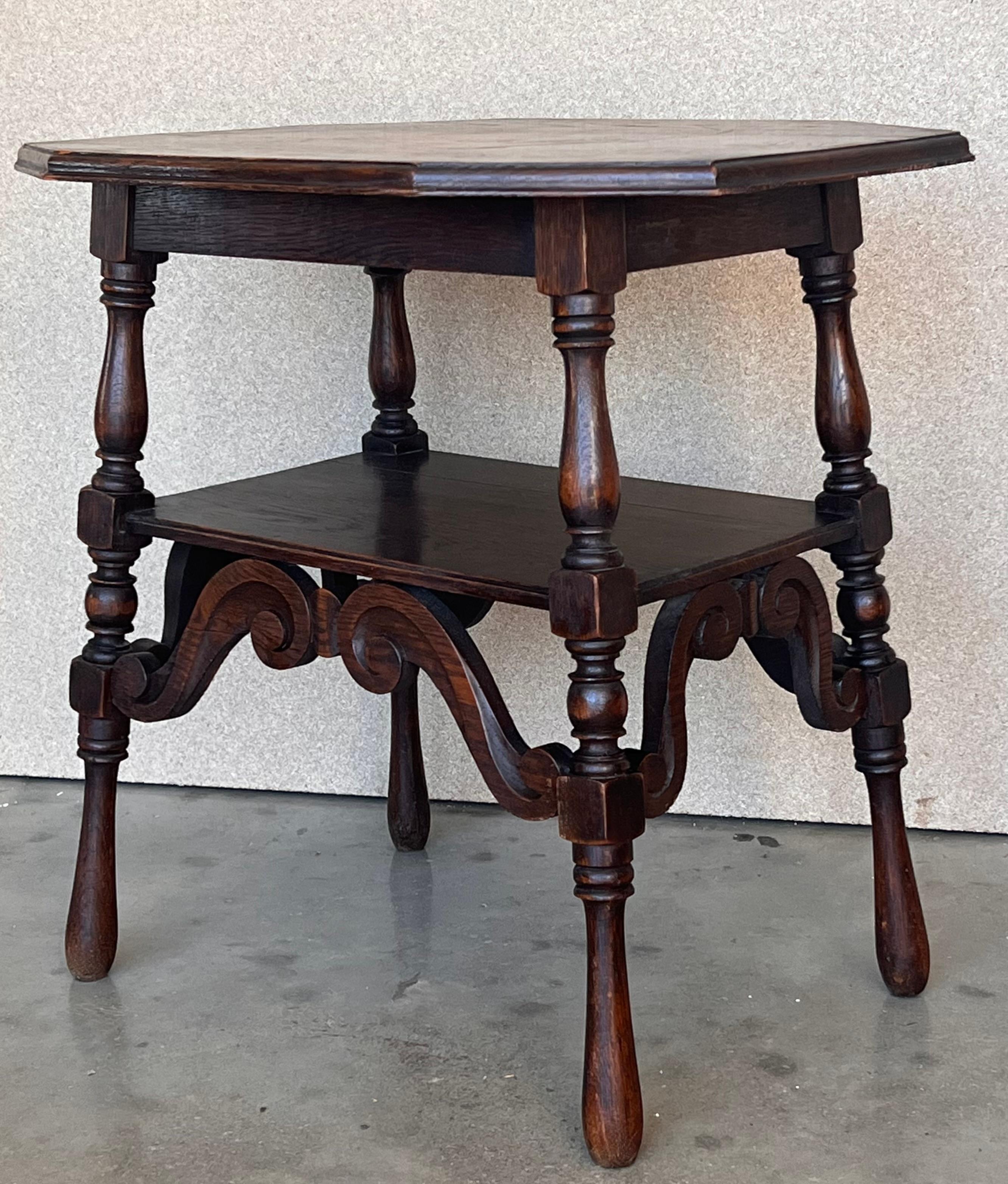 20th Century Spanish Two-Tier Walnut Console Side Table with Carved Legs and Stretcher For Sale