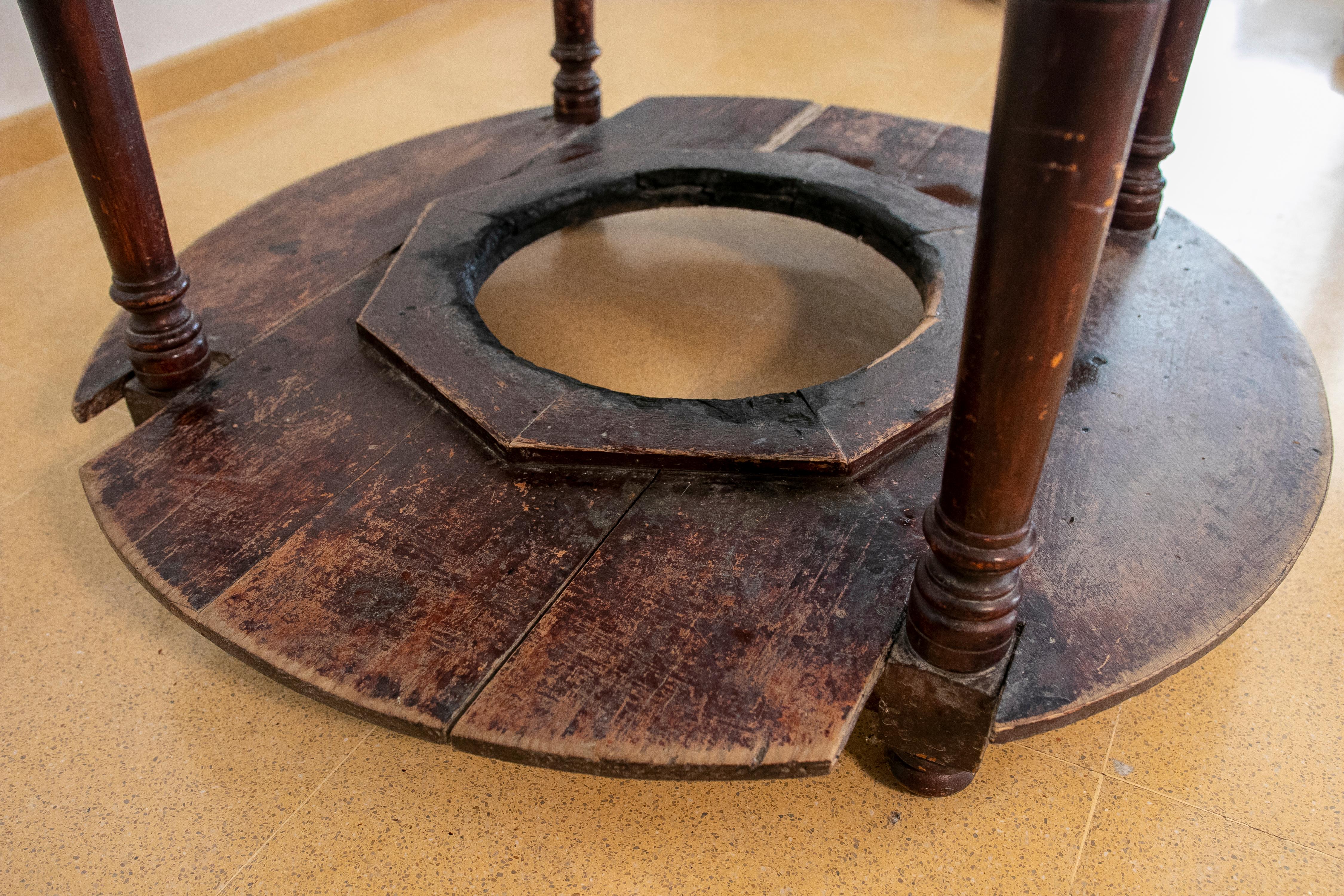 Spanish Typical Round Wooden Table to Place Brazier For Sale 8