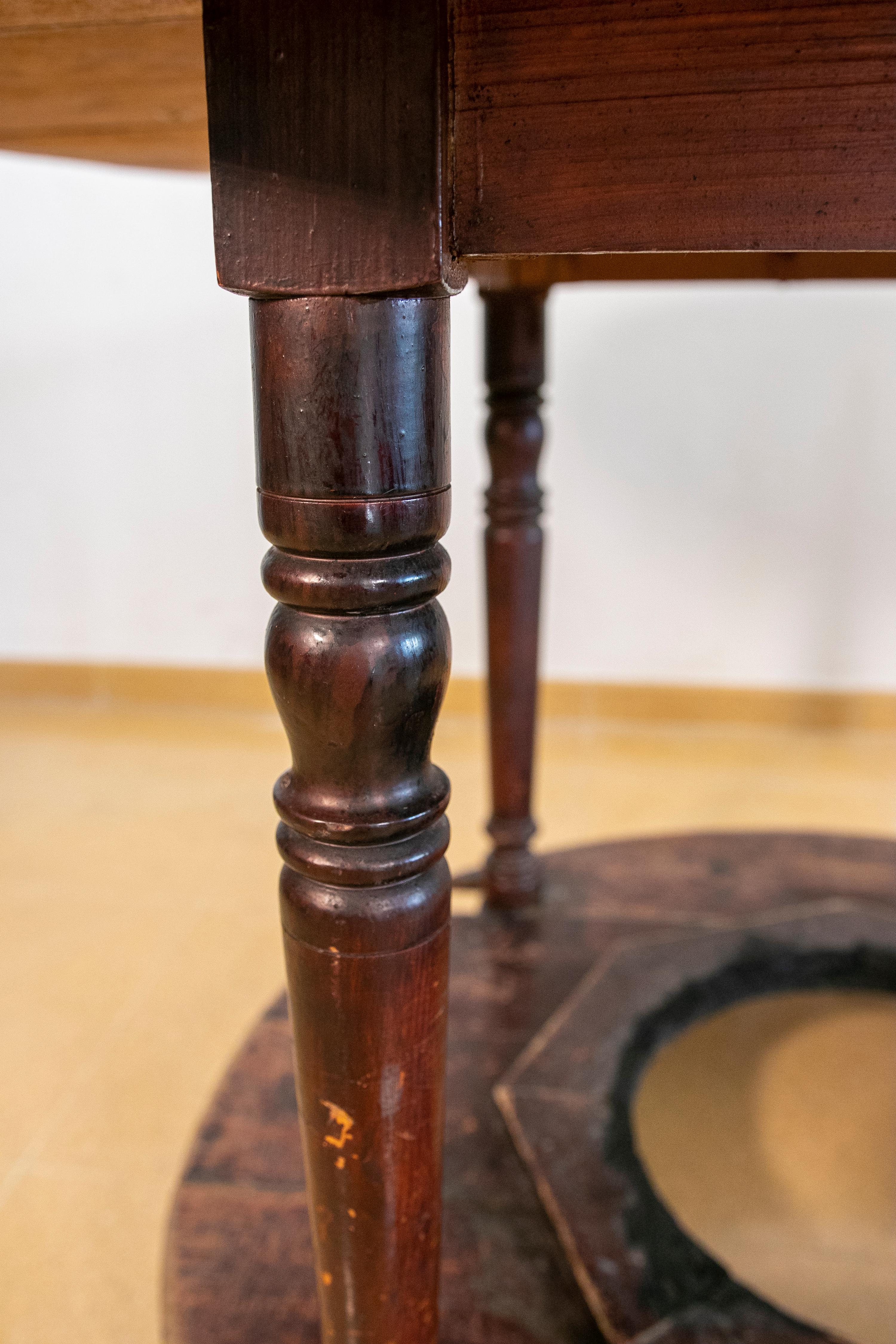 20ième siècle Table ronde typique espagnole en bois pour brasero de table en vente