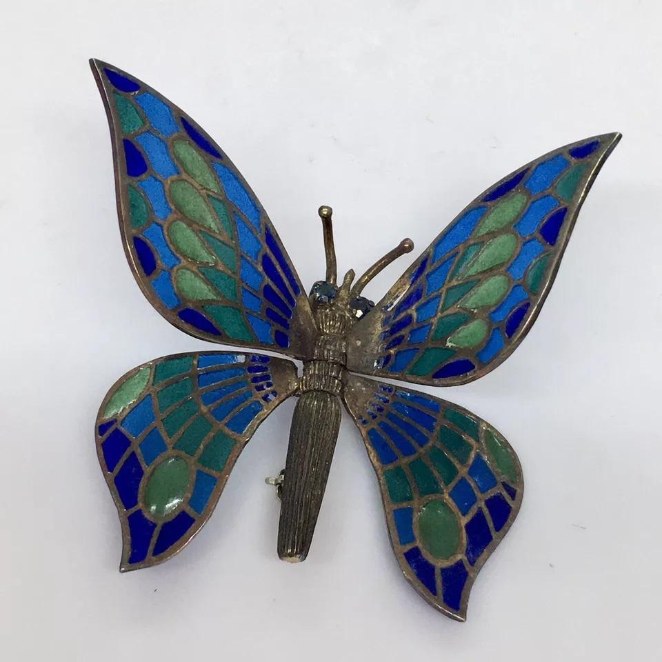 Spanish Vintage Plique a Jour and Sapphire 18k White Gold Butterfly Brooch 1970s For Sale 3