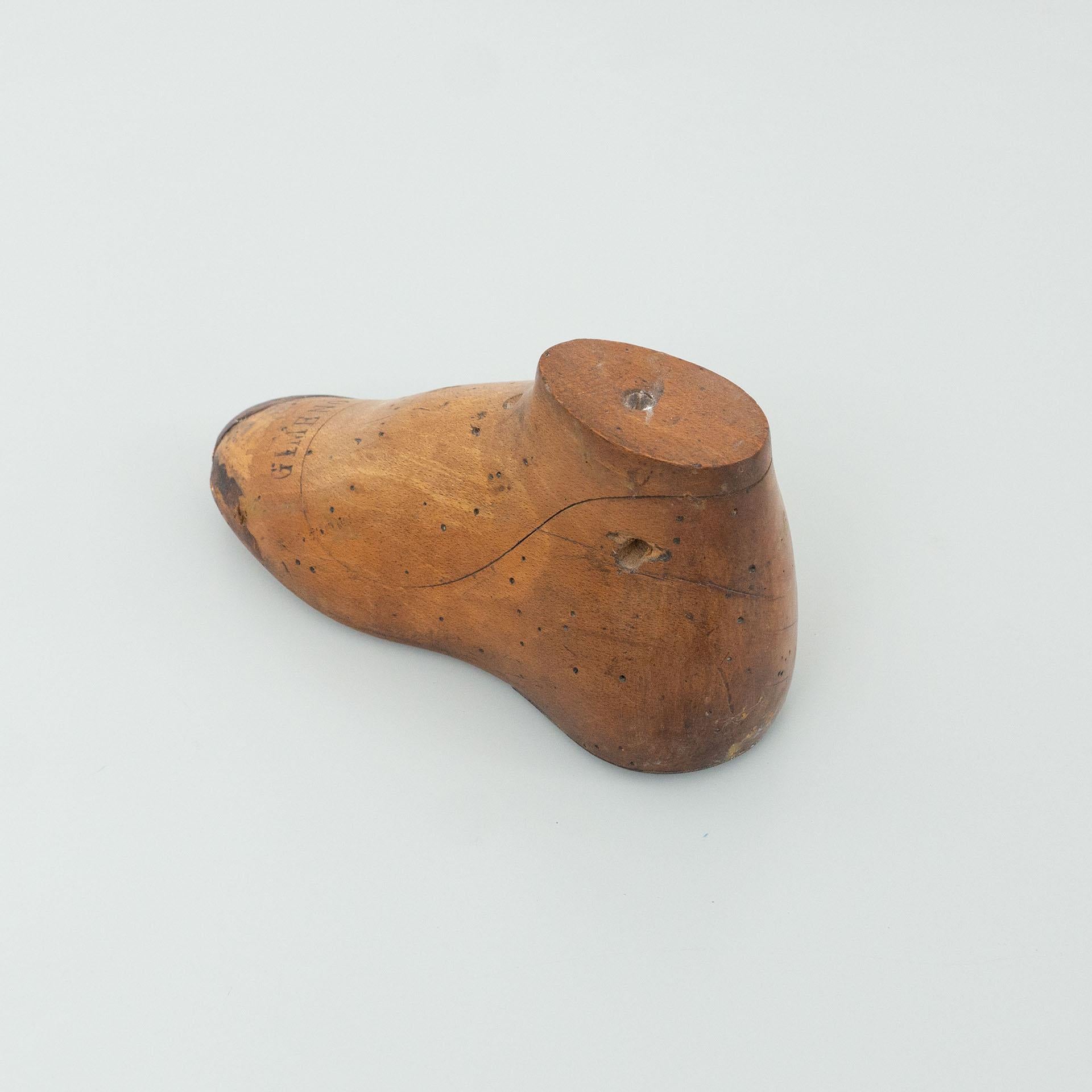 Spanish Vintage Wooden Shoe Last, circa 1940 In Good Condition For Sale In Barcelona, Barcelona