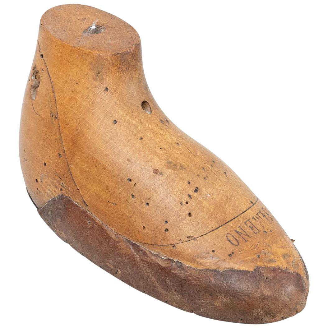 Spanish Vintage Wooden Shoe Last, circa 1940 For Sale