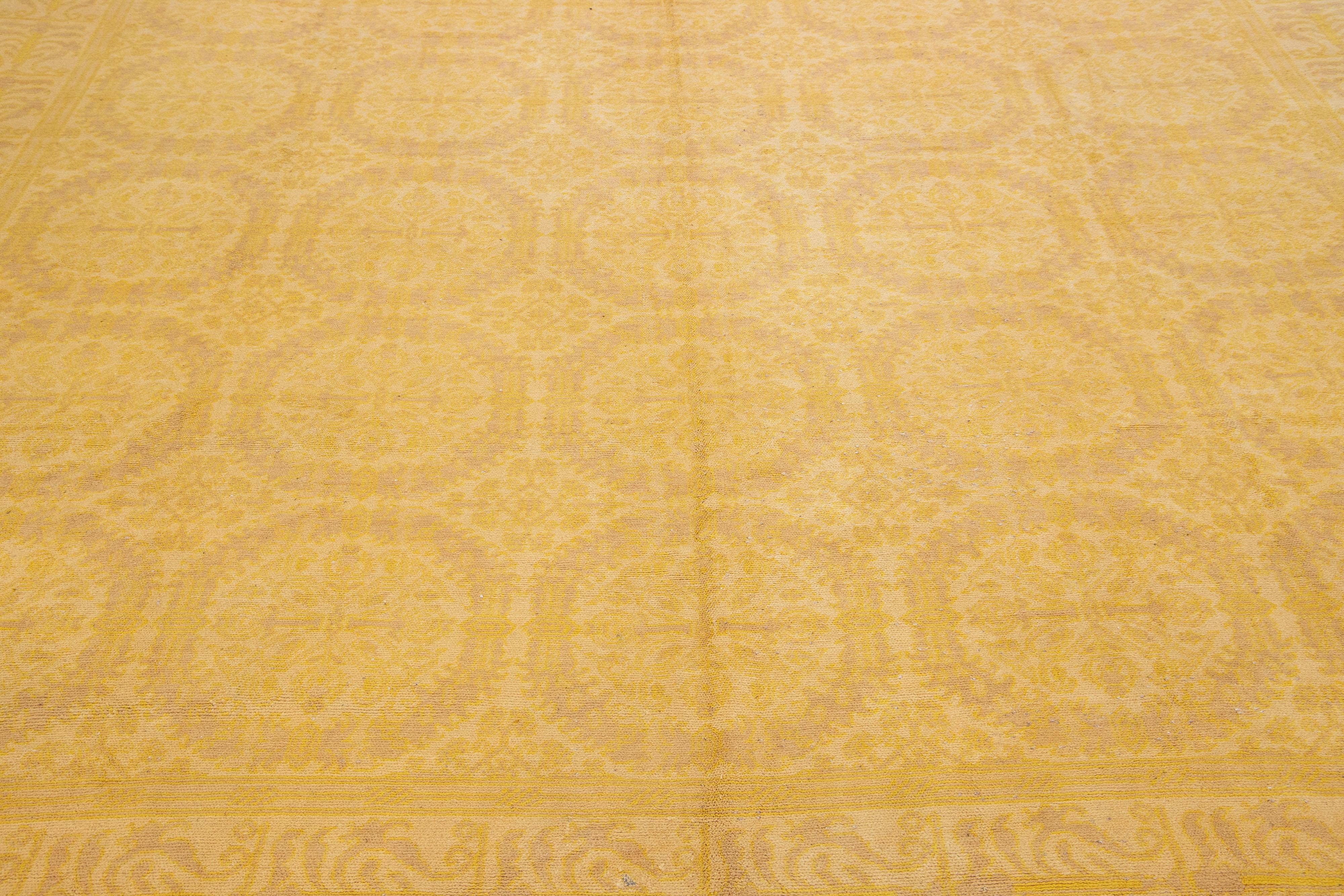 Contemporary Spanish Vintage Wool Rug Modern Handmade with Goldenrod Design For Sale