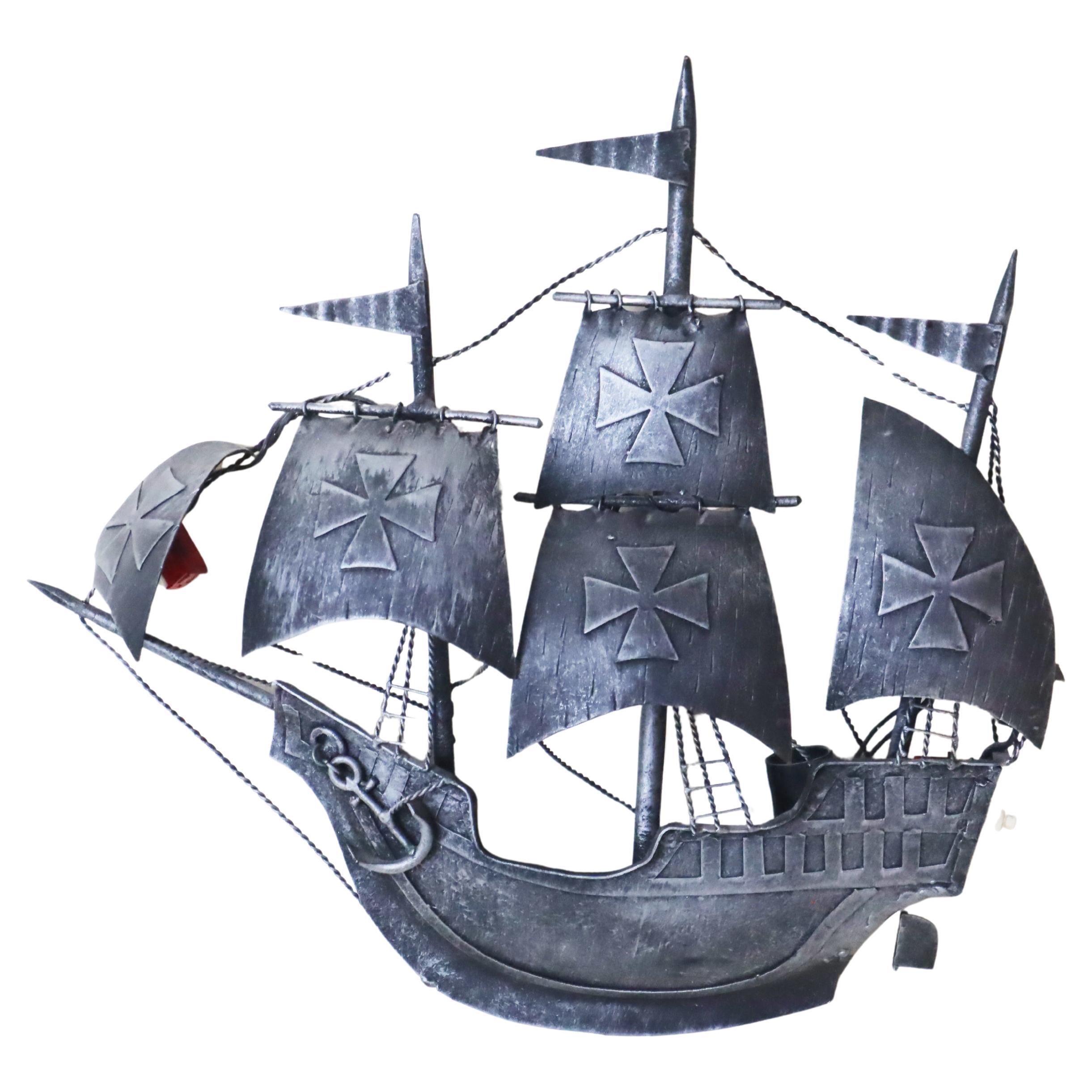 Lampe murale espagnole en fer forgé Galion Voilier Santa Maria Columbus