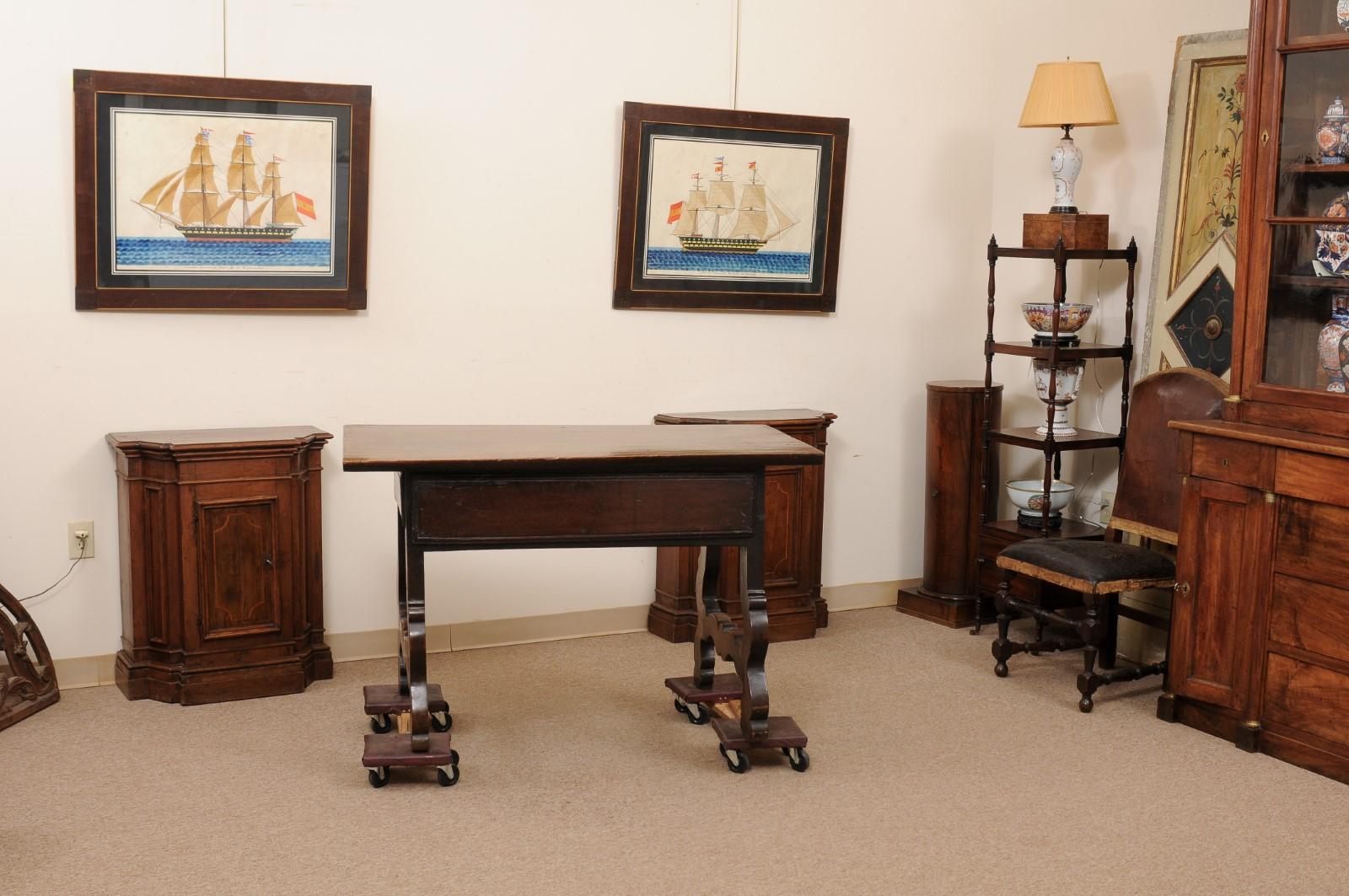 Spanish Walnut Console Table with 2 Drawers and Lyre Legs, Early 18th Century For Sale 7