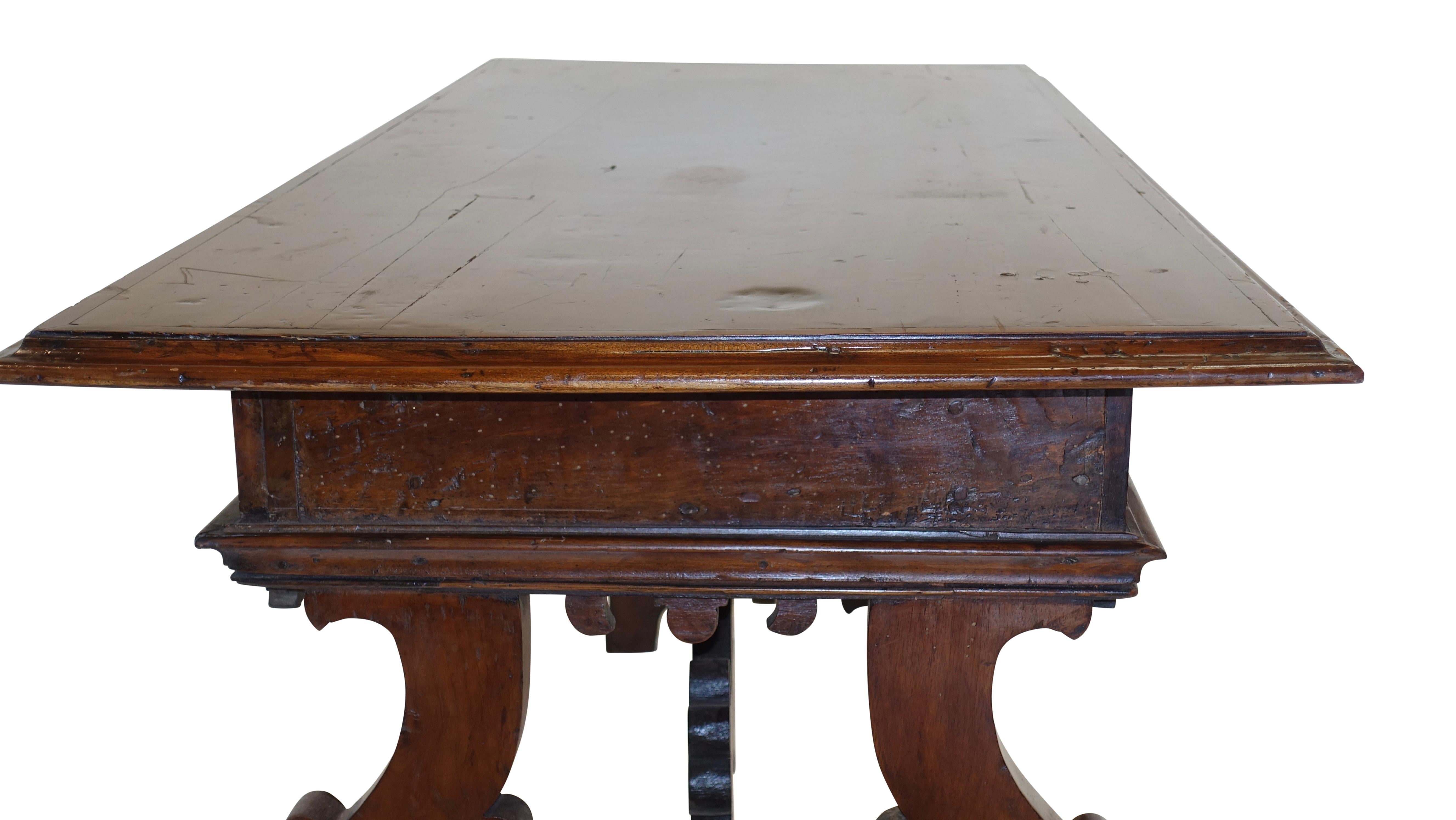 Spanish Walnut Library Table Desk with Two Drawers, 18th Century In Good Condition For Sale In San Francisco, CA