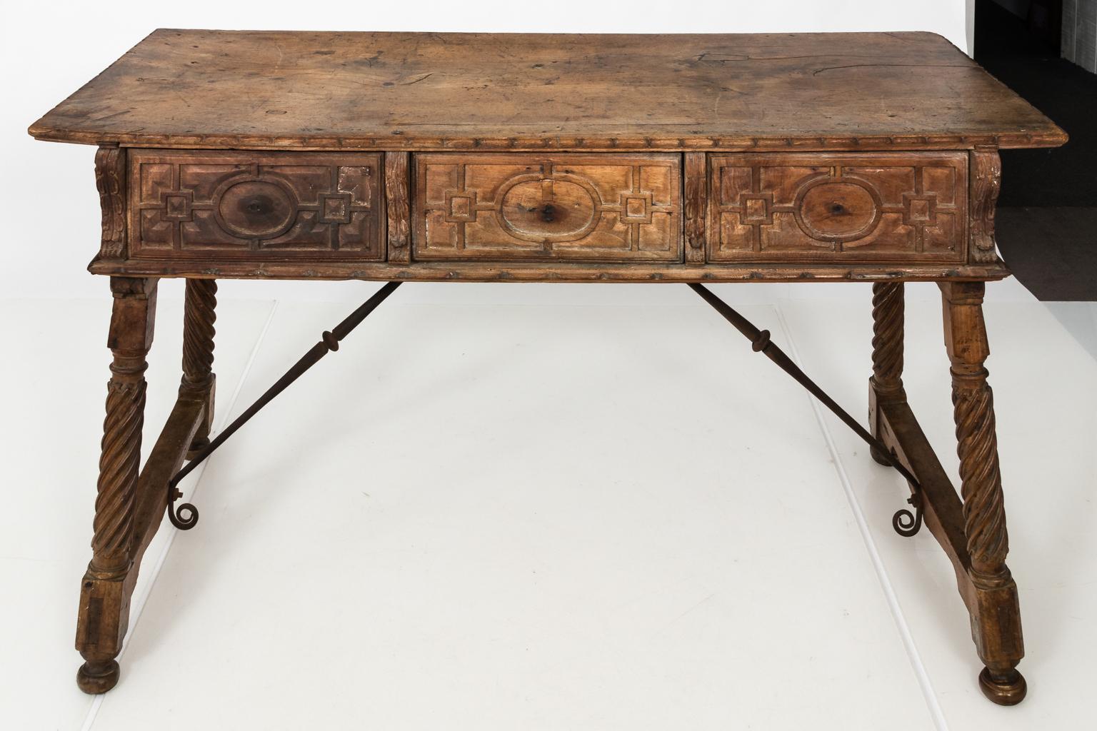 Wood 18th Century Spanish Walnut Desk For Sale