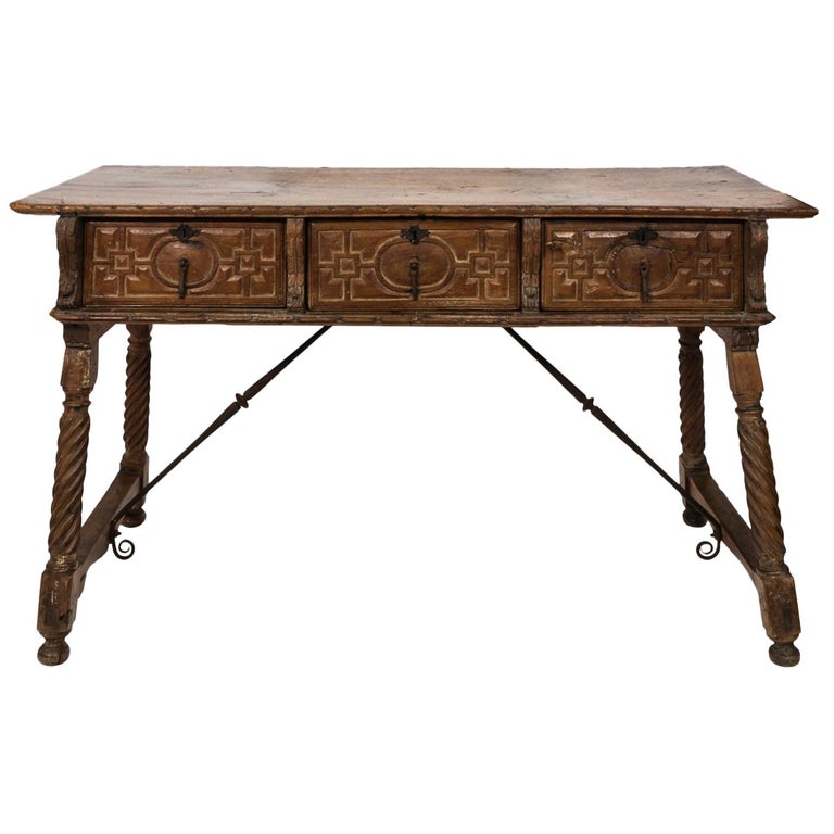 18th Century Spanish Walnut Desk For Sale