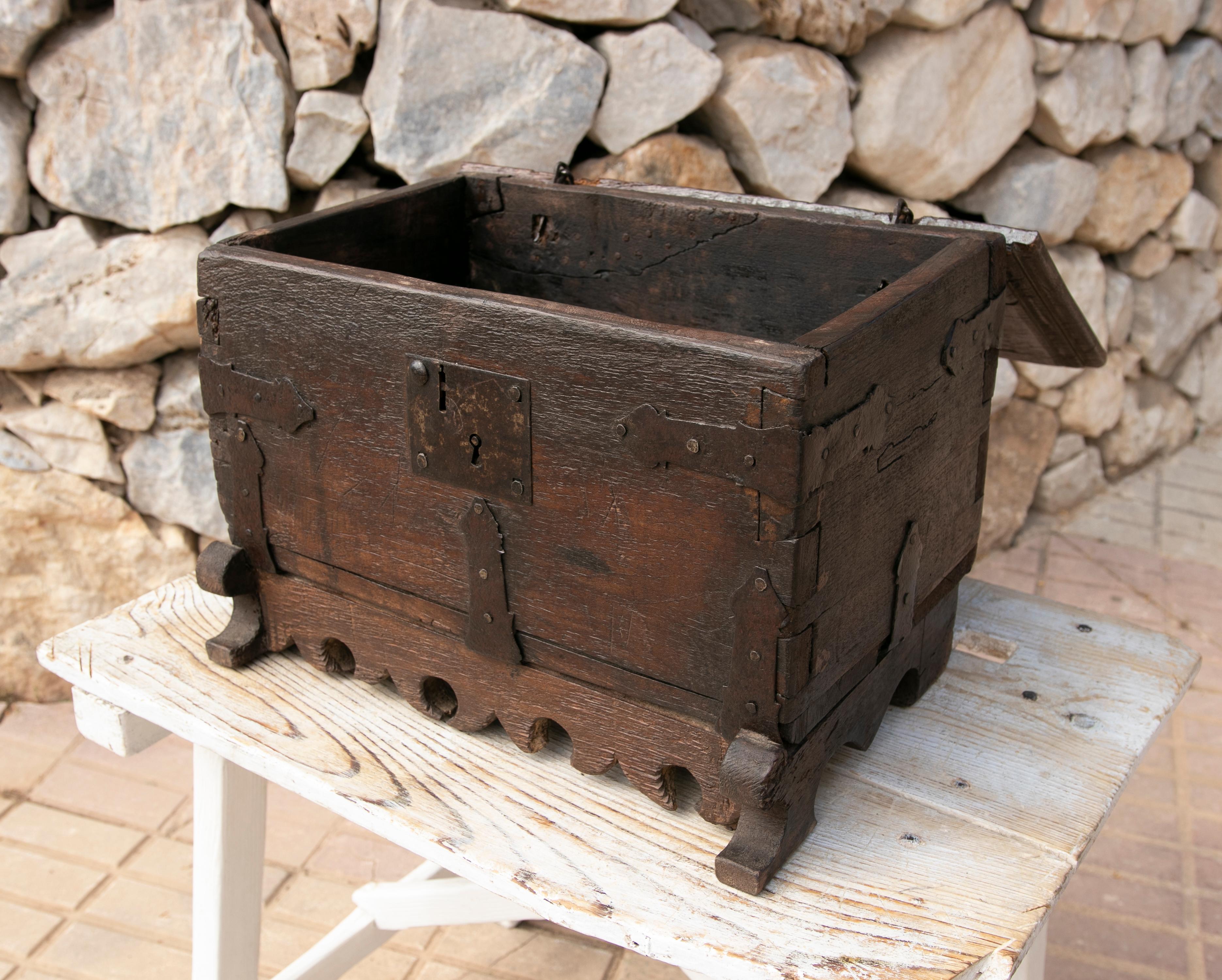 chest box in spanish